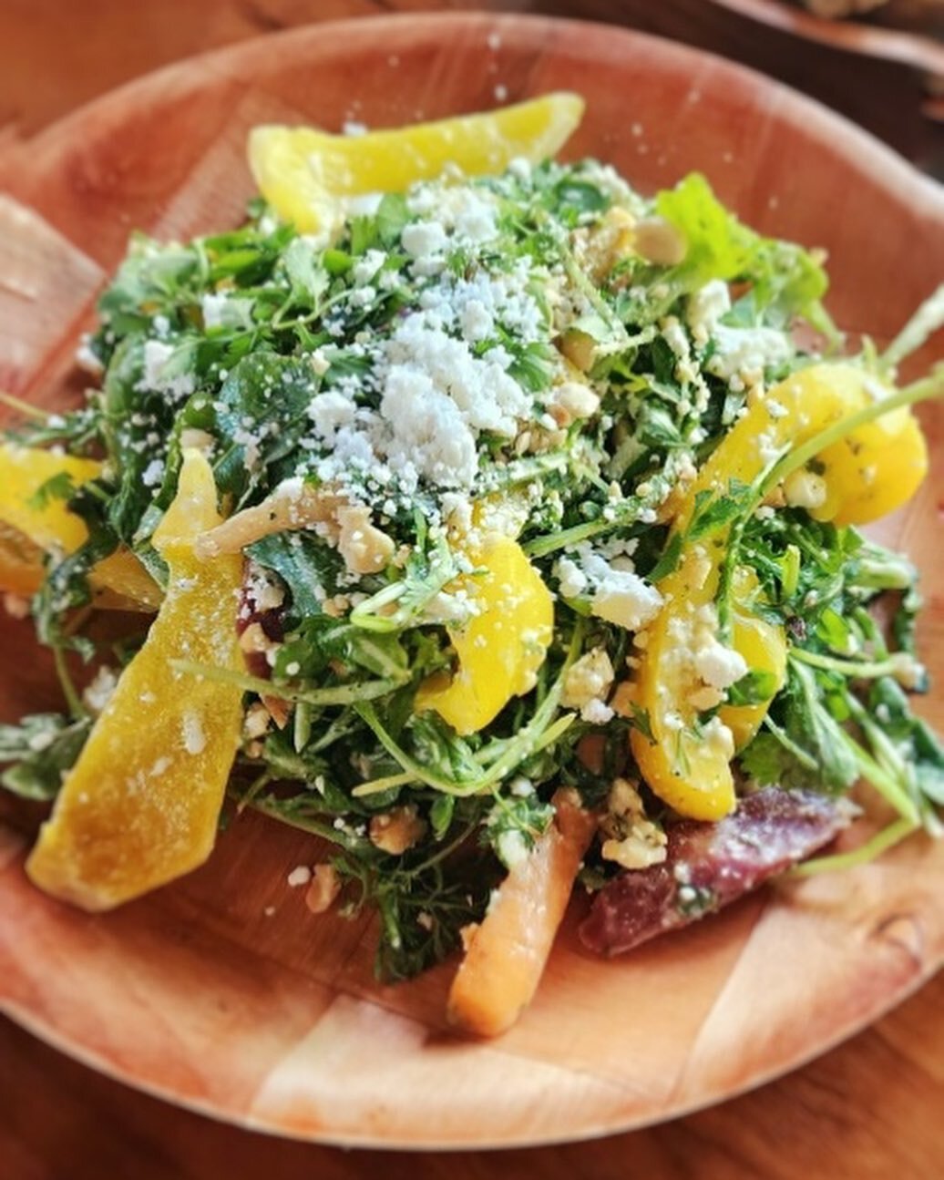 The yellow bell (pepper) is ringing in my ears so I had to make a salad. Buttermilk marinated bell peppers and arugula steal the show, with peanuts and goat feta rounding it all together. Also, to celebrate pepper season creeping in, an EXTRA spicy h
