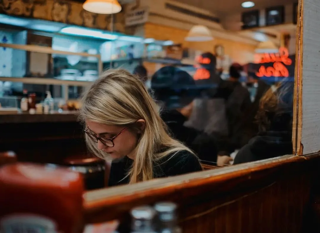 New York, New York... Tak konečně si na tebe mohu rozpomenout trochu s odstupem. Město Teda Mosbyho, Př&aacute;tel, Franka Sinatry, Woody Allena... a na 10 dn&iacute; taky mě a moj&iacute; ženy. Manhattan, Brooklyn, Bronx, Queens a Staten Island. Str