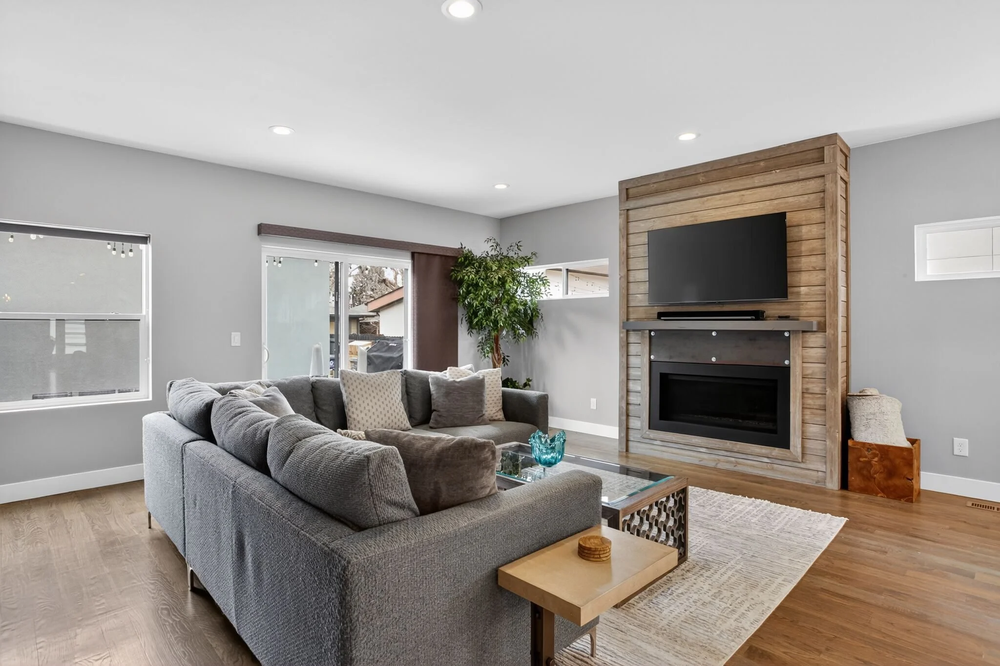 0009 1-009-009-2048x1365.jpg