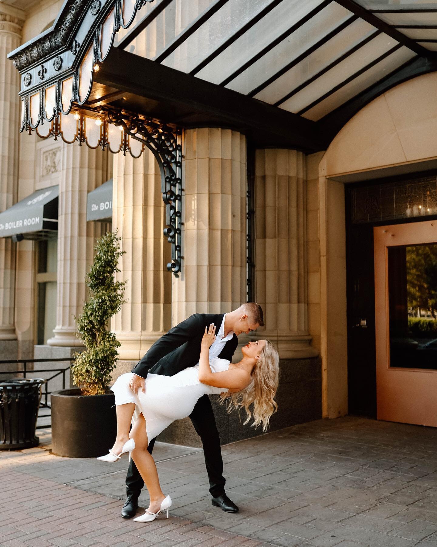 Barbie &amp; Ken have entered the Chat 💕🪩🤌💬
 
#tulsaphotographer #tulsaseniorphotographer #okphotographer #tulsaseniorpics #oklahomaweddingphotographer #azphotographer #midwestphotographer #okbrides #tulsaweddings #weddingphotos #azelopements #tu