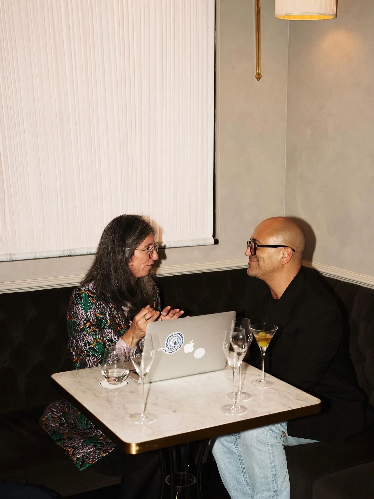 ✨ I had the pleasure of giving astrology readings at a beautiful @bumble dinner ✨

An evening of flowing conversations, stunning yellow florals and lots of delicious food &amp; drinks. 

I love bringing astrology into spaces like this. Short, uplifti