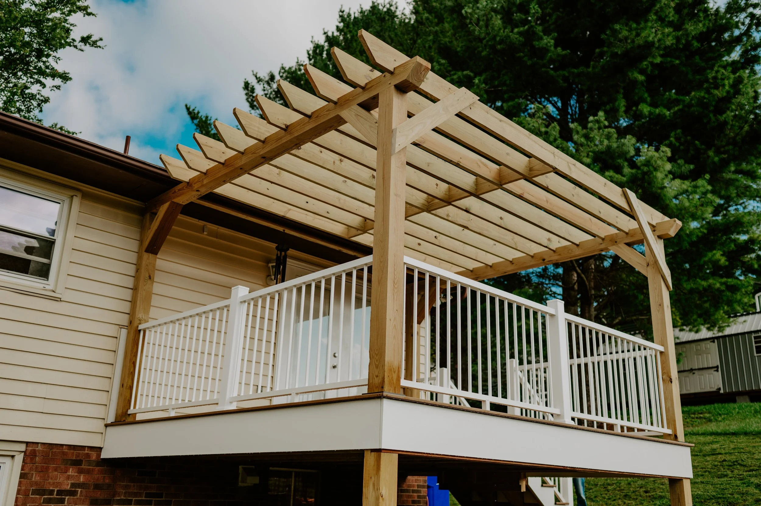 deck and pergola built in christiansburg va