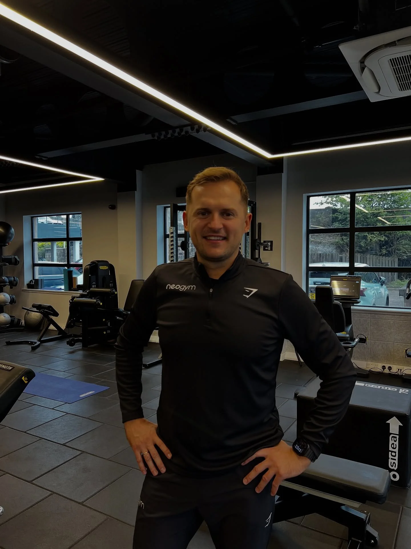 Hi I&rsquo;m Wojciech, Neospace Gym Manager - a sports science graduate with 15 years of experience helping people move, train, and achieve their goals!

My specialty is HIIT training - serious, effective workouts that get real results.
&nbsp;
Im ded
