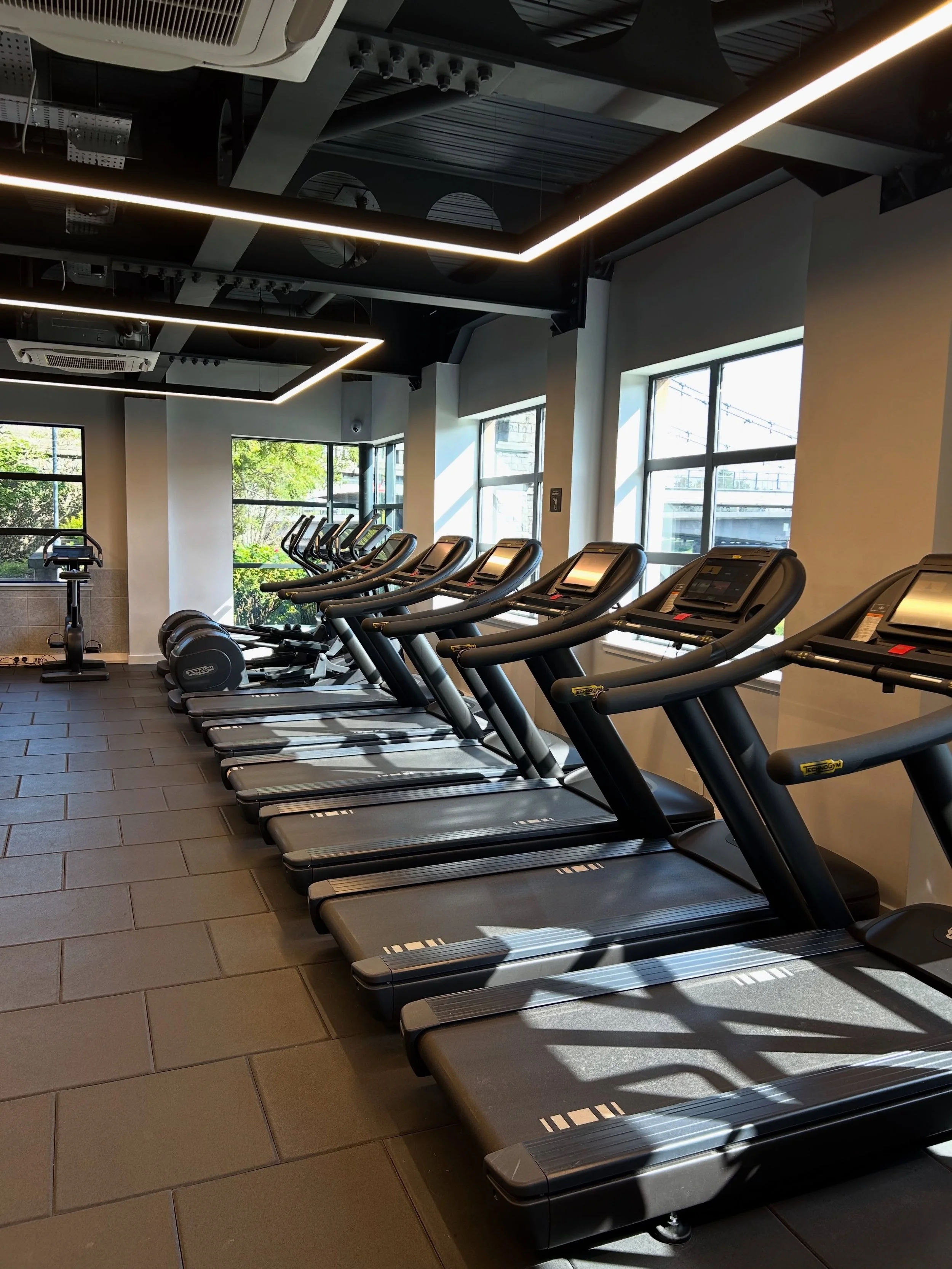 Happy international run day !! 

Today is the perfect excuse to have some me-time and get those steps in 🏃🏻

#internationalrunday #neogym #aberdeen #newmemberswelcome #health