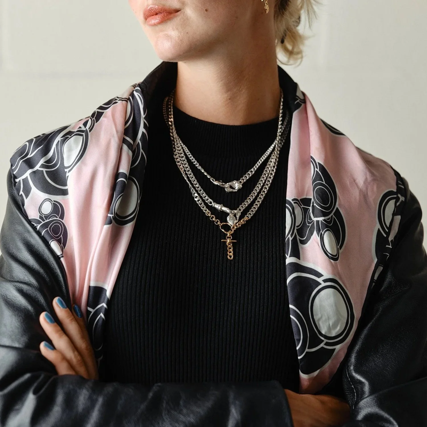 Claw+grip+necklace.jpg