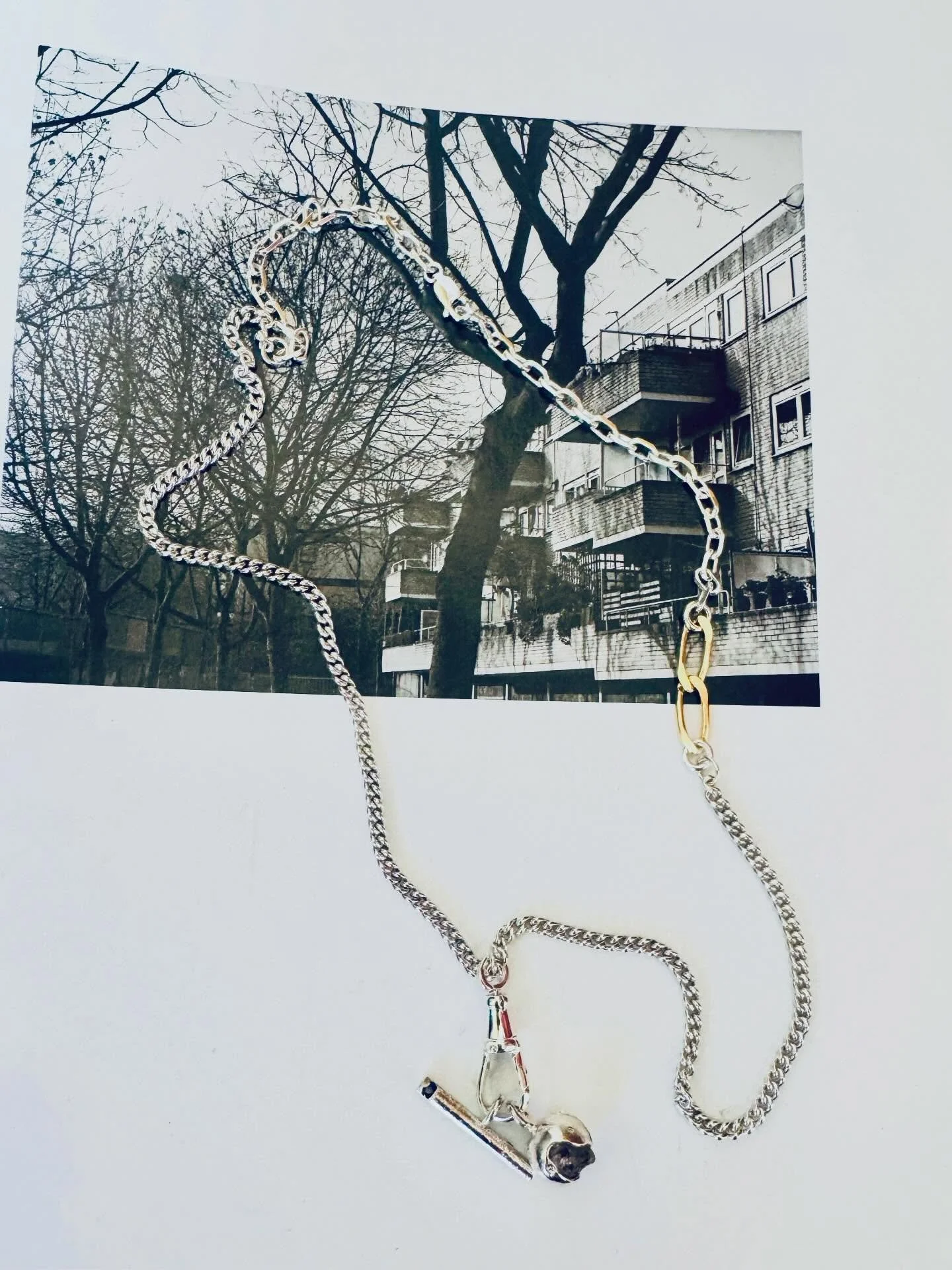 Broadway come rain come shine come St Valentine ❤️💌❤️
It&rsquo;s that time of year&hellip; 💋🩷💋 
Pictures of the sand cast pieces I made this week&hellip;
I&rsquo;m here until 5pm today, In my usual spot behind La Bouche&hellip; #karinandreassonje