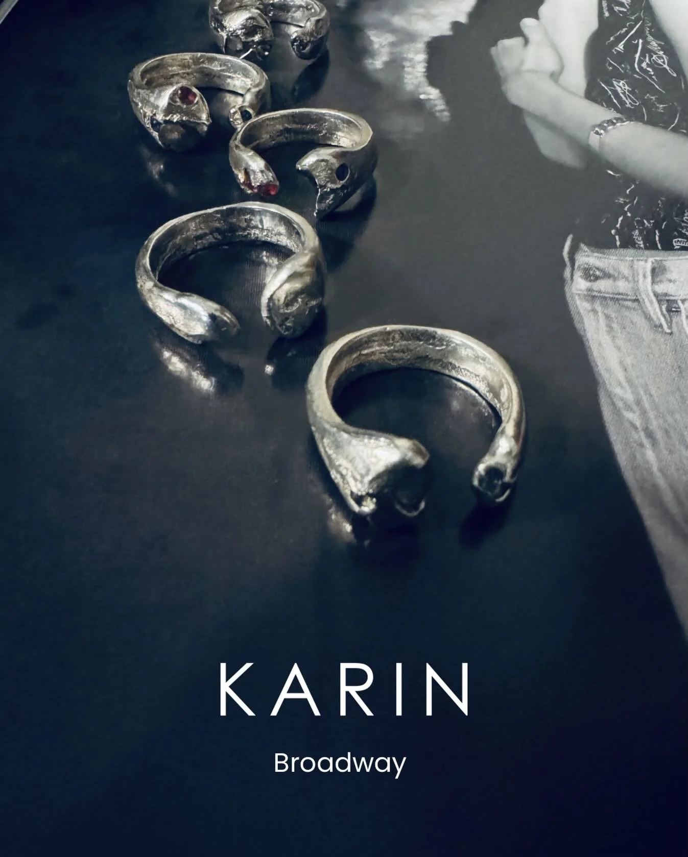 It&rsquo;s a &lsquo;Sunday on Broadway&rsquo; kind of vibe, come rain come shine, we are here today until 4.30pm ❤️ 
#karinandreassonjewellery #broadwaymarket
