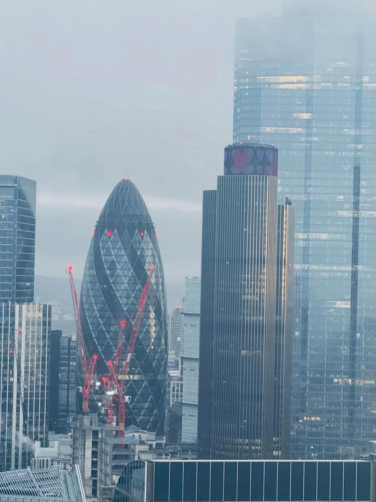Last week ✨ This never stopps to amaze me, the view from the penthouse flat at the Barbican Shakespeare tower, it&rsquo;s incredible! &hellip;This time with a little Valentines message&hellip; 👌🏼 ✨ And of course it was the weekend of love&hellip; ❤