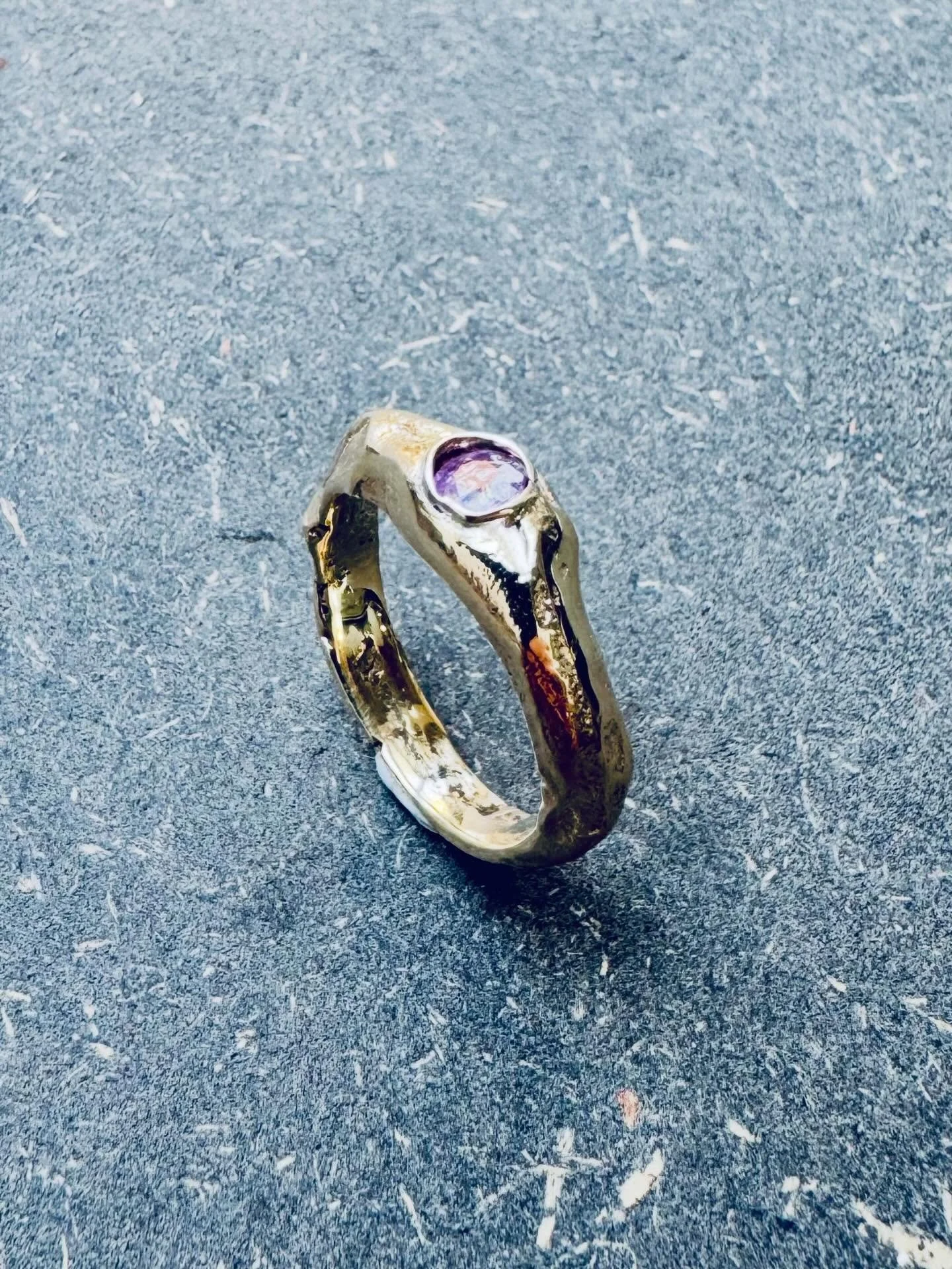 ❤️ Hannah &amp; Ben ❤️

➖ Hi Karin

Just wanted to update with good news that my partner Hannah loved the ring and said yes when I proposed! Thank you so much! 

Ben ➖

❤️ 9ct yellow gold band with a lilac Sapphire ❤️

#karinandreassonjewellery #besp