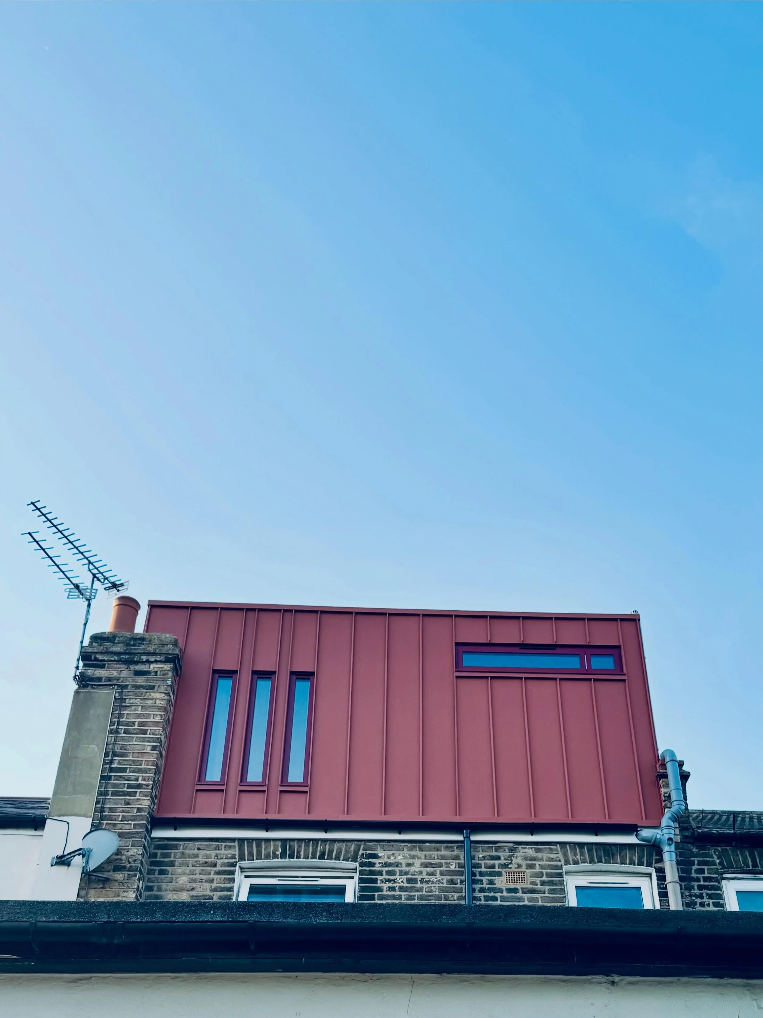 Last week ✨ The loft extension 👌🏼❤️ ✨ The shades of colour in these tourmalines&hellip; 👌🏼 I love them and I want to use them in my next collection&hellip;. ✨ Axel&rsquo;s last day at secondary was on Friday, no more taught lessons&hellip; #endof