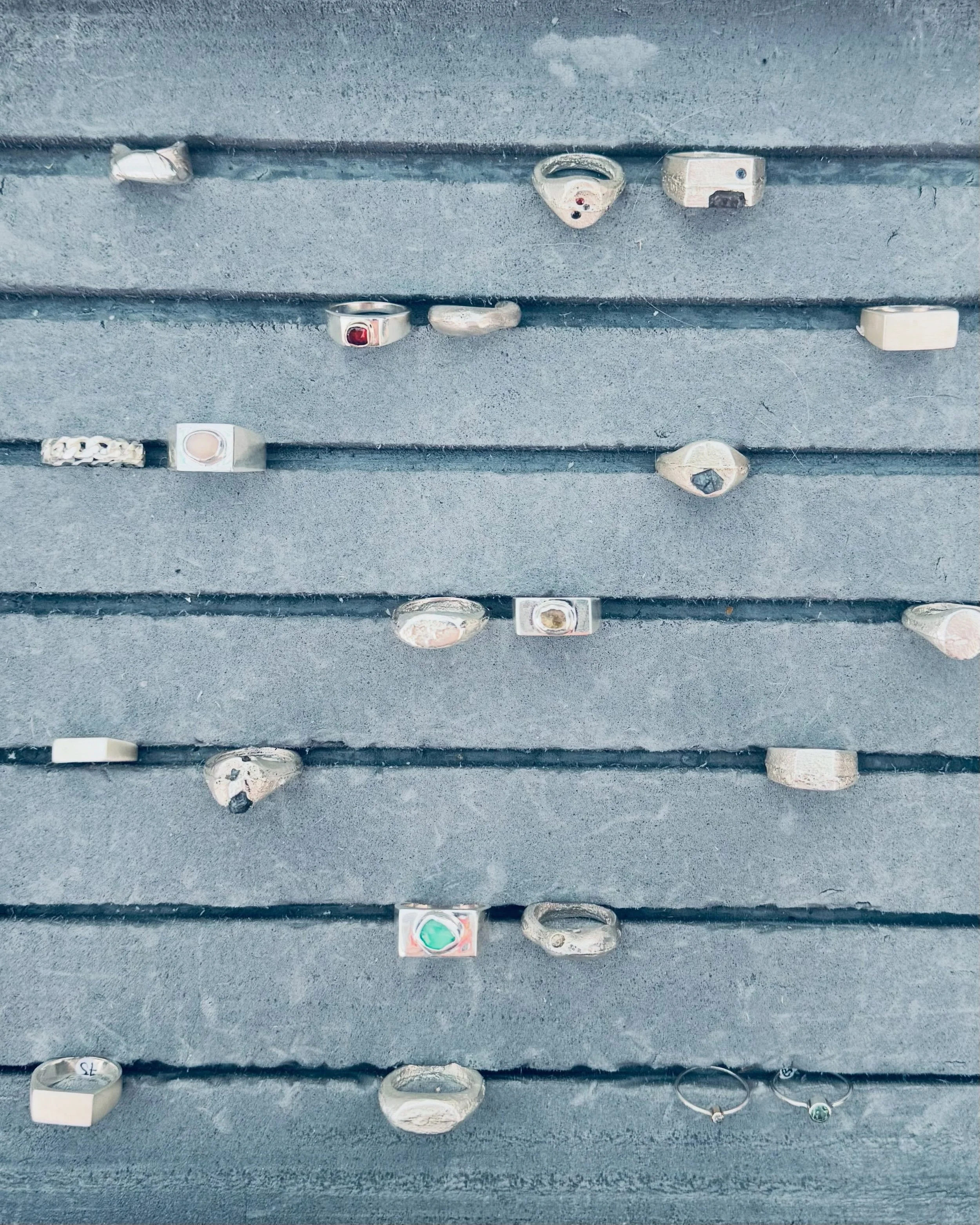 Last week ✨ The rings were selling like hot cakes this weekend, on a mission to make more for this weekend&hellip; 
#karinandreassonjewellery 

✨ Met up with Tory &amp; Beth ❤️ went to Marrion&rsquo;s on Morning Lane, loved seeing the girls, just wis