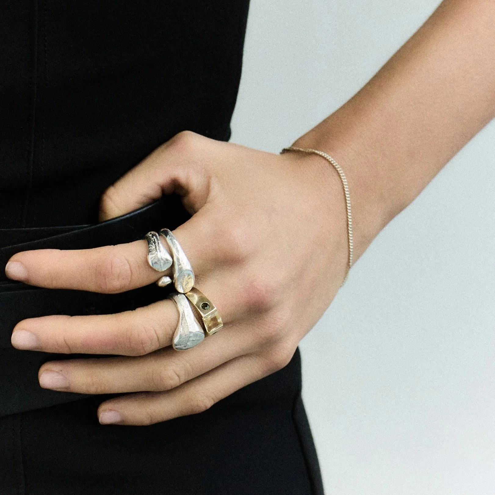 hand on hip with citrine and gold ring