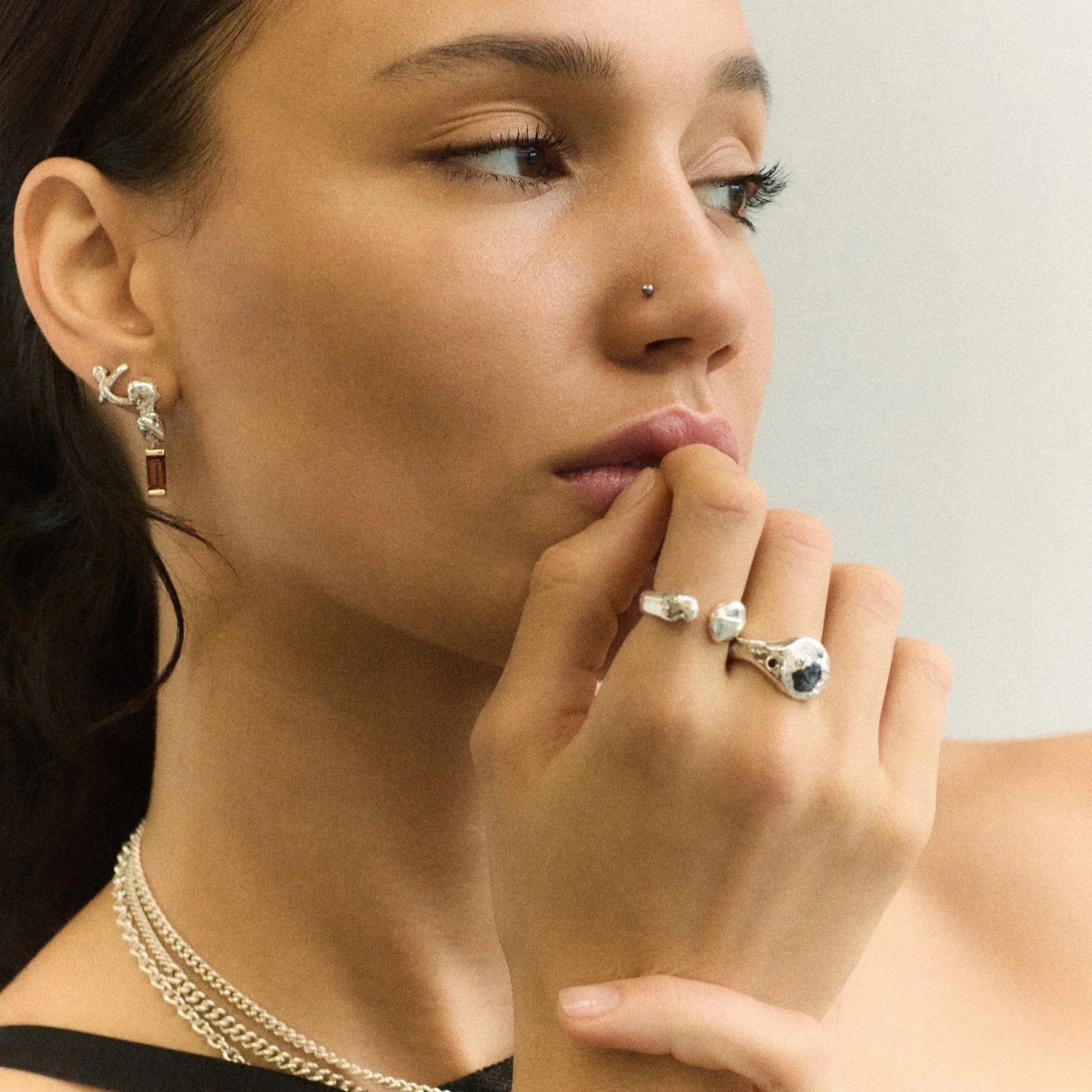 Round+style+textured+sapphire+ring.jpg