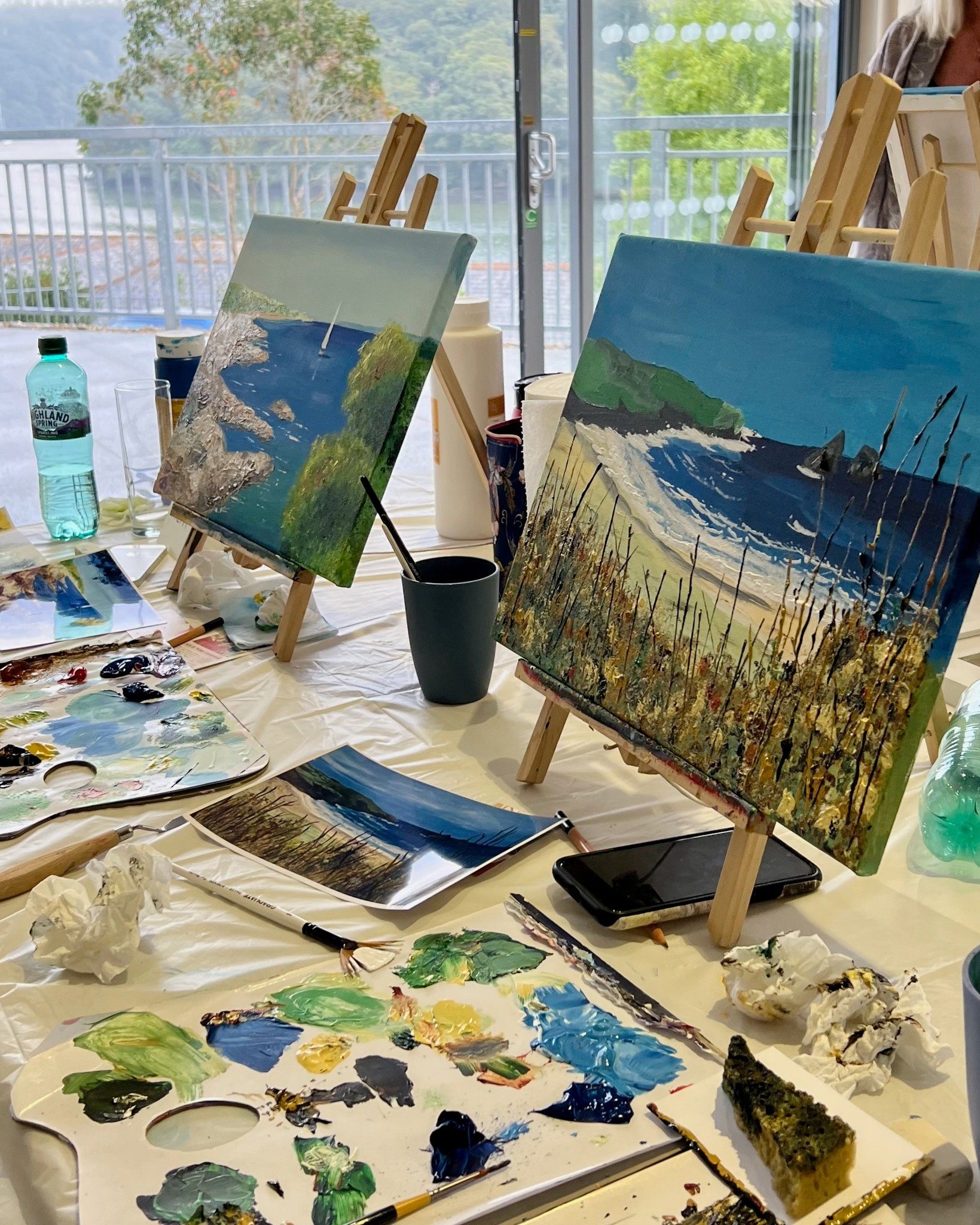 🎨🍷 Get ready to unleash your inner artist and indulge in some fine wine! 🖌️✨ Here's a lineup of upcoming Art &amp; Wine events in Cornwall that you won't want to miss:

📍 Painting at Firebrand Taproom 
📅 Saturday, 11th May
🕧 12:30 pm
🌟 Locatio