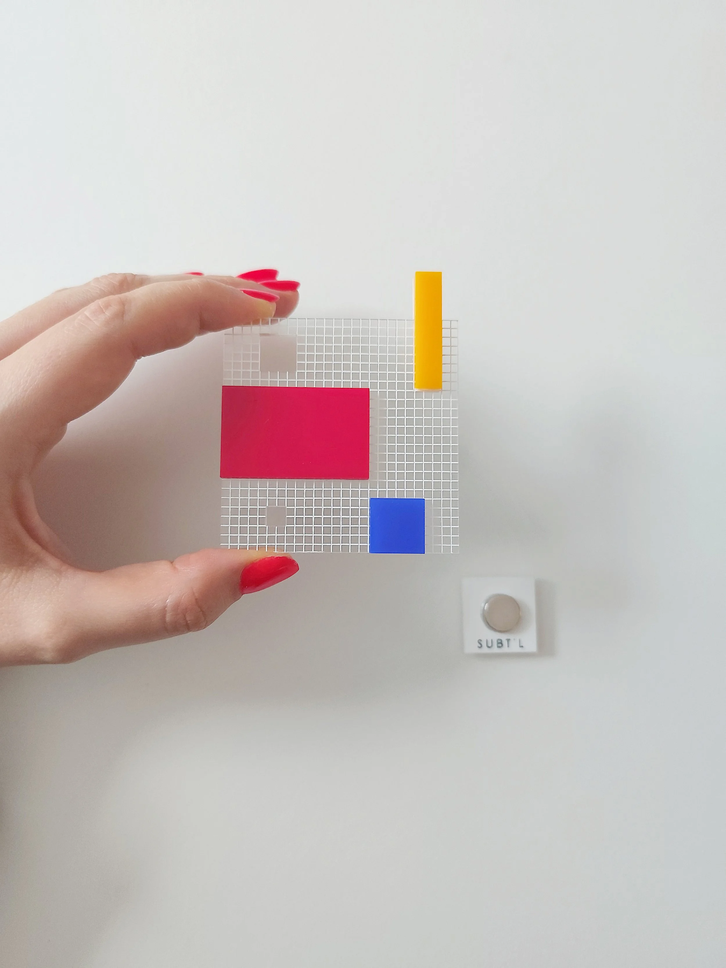 Pregadeira EST'L   [ Cor / P&B ]