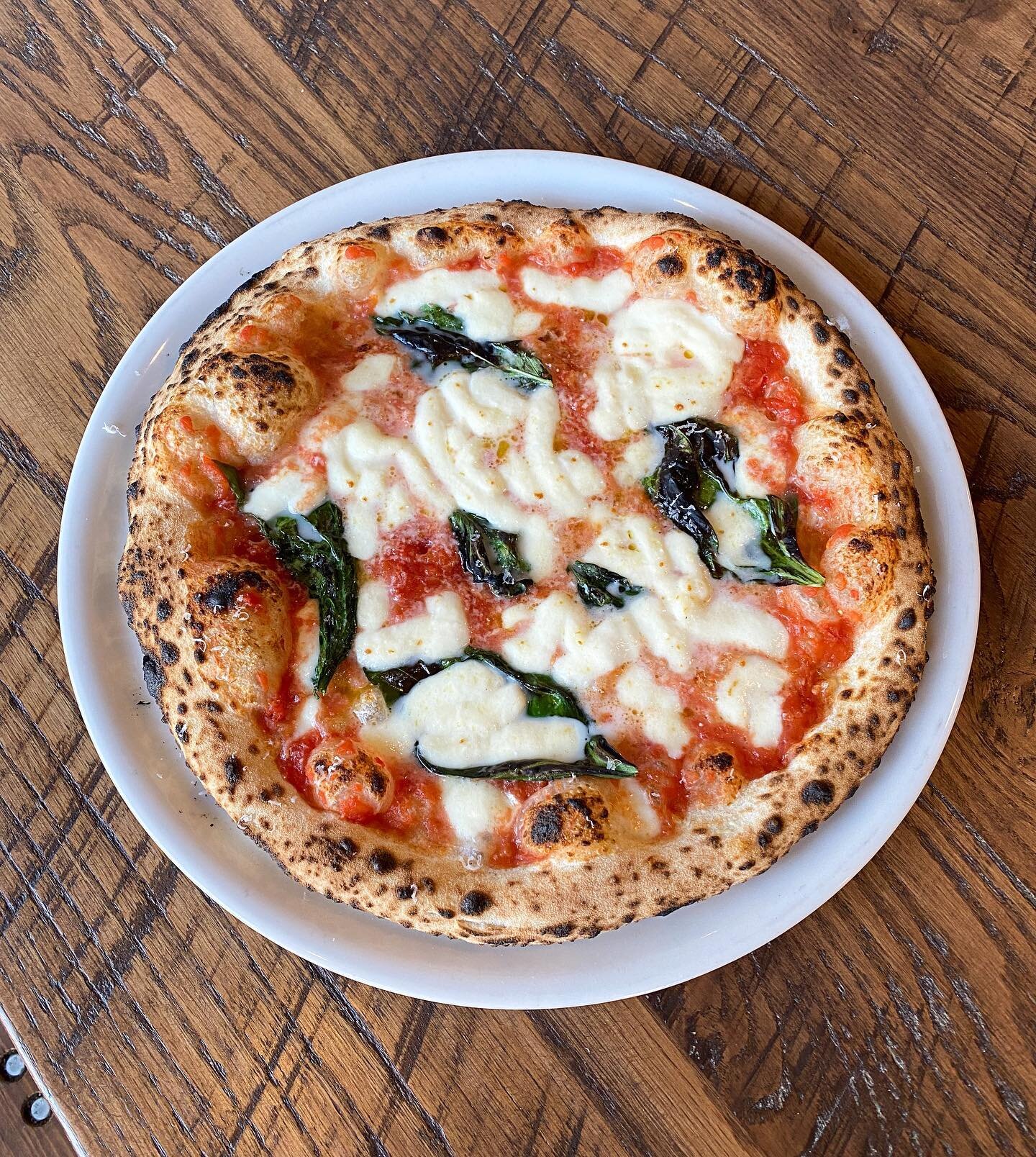 New to Neapolitan pizza? Start out with a classic Margherita to get a feel for what it&rsquo;s all about! It&rsquo;s simple, but so delicious. 

&bull;Fresh Mozzarella, Ciao Organic Tomato Sauce, Basil