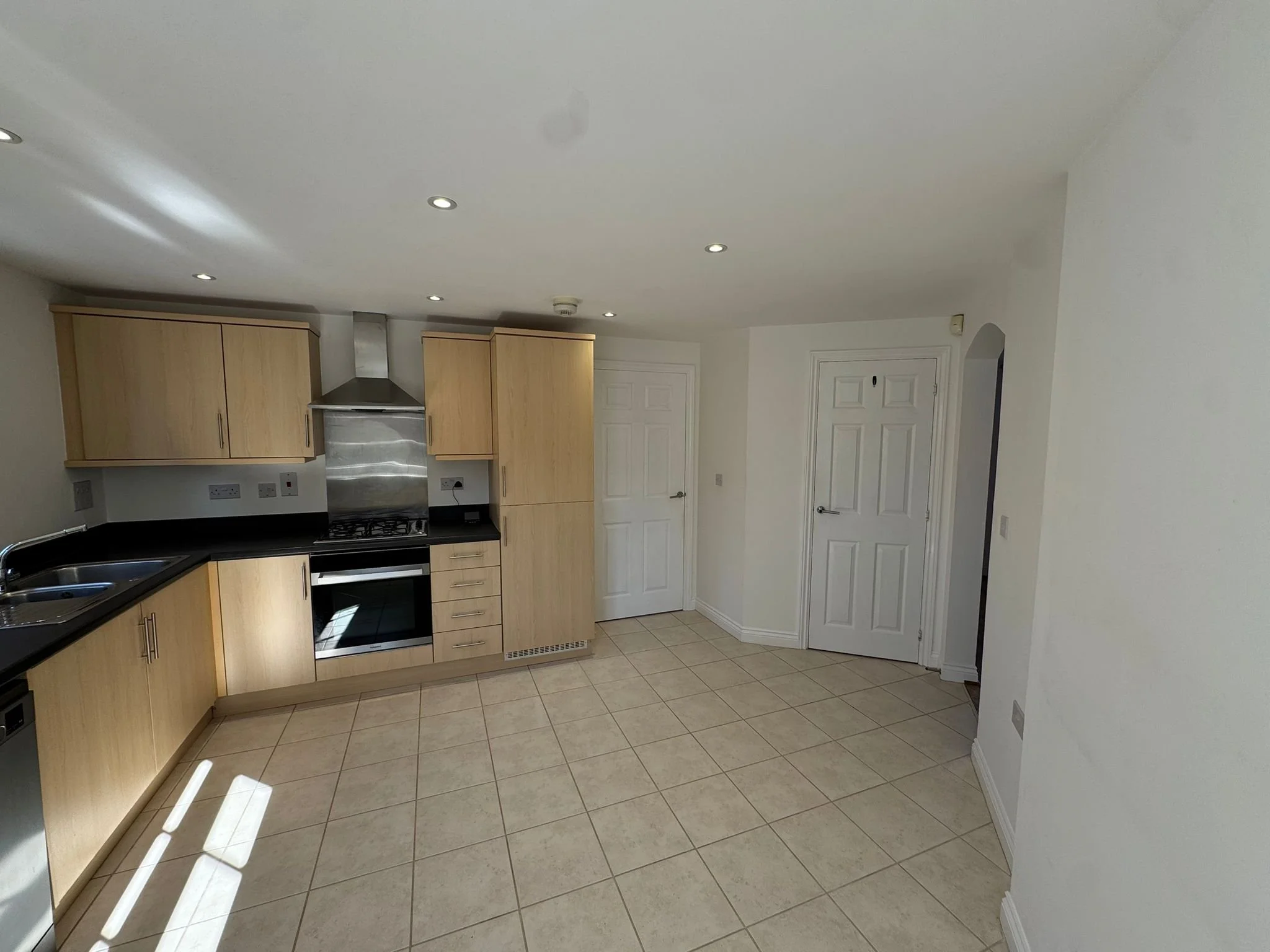 WhatsApp Image 2026-03-19 at 09.51.17 (2).jpeg