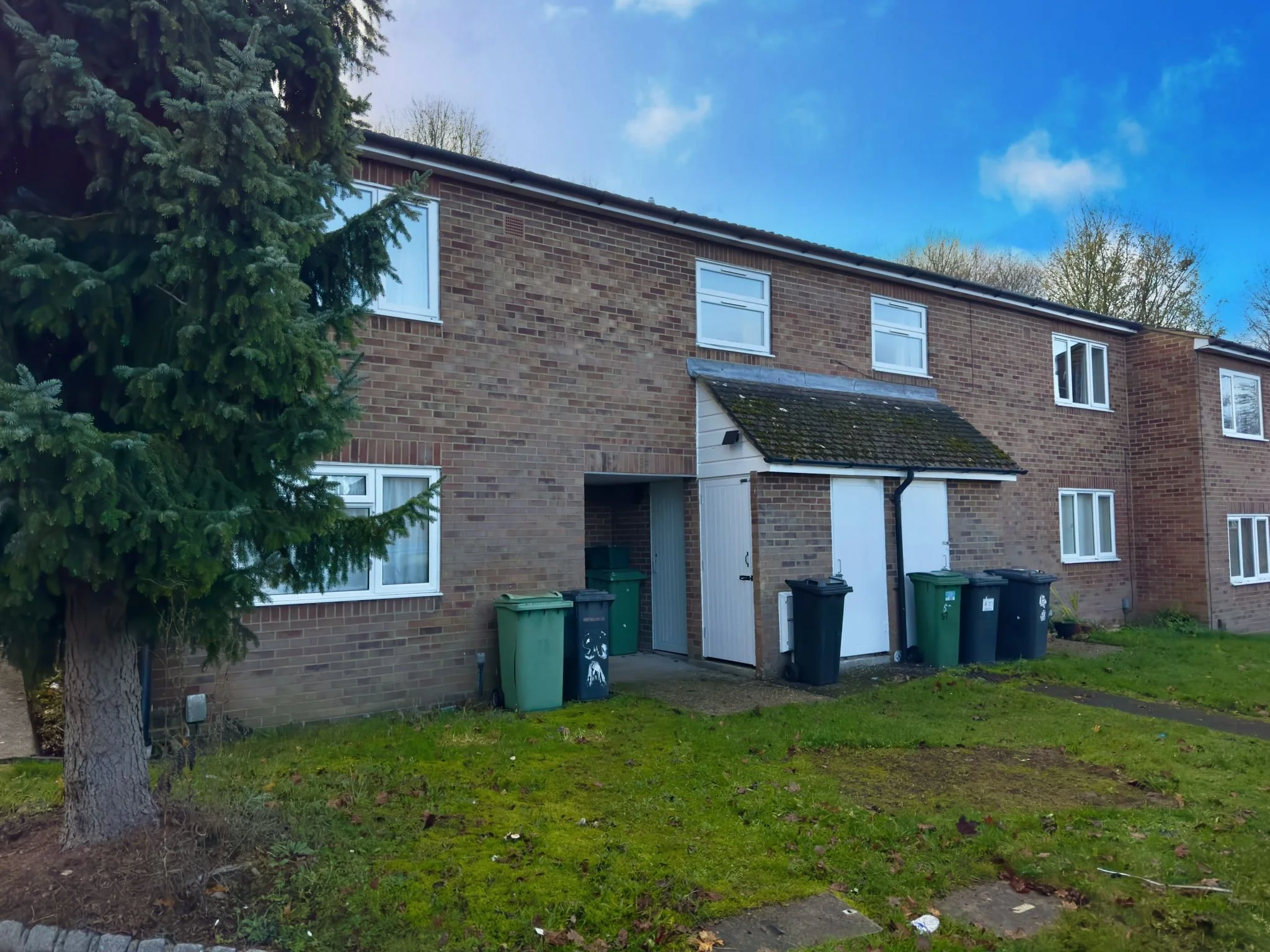 Bernstein Road | 2 Bedrooms | 1 Bathroom