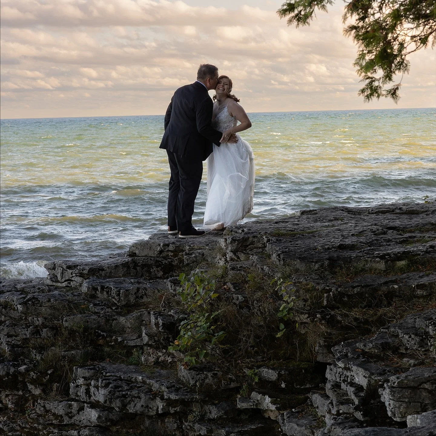Proof that the best photos usually happen when we embrace the space 🌊💨

10/10 recommend letting Lake Michigan do her thing.

#elopementphtographer #wisconsinelopement #midwestelopement