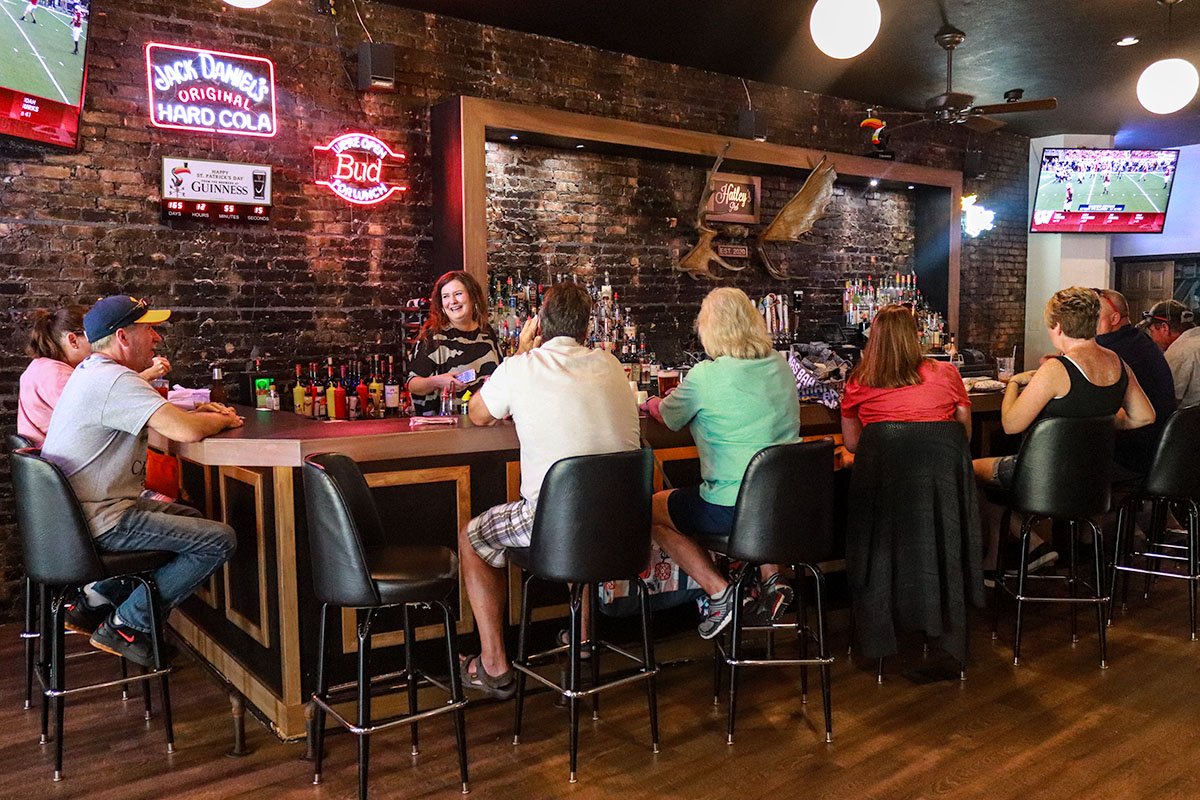 Hatley's Pub - Beloit, WI
