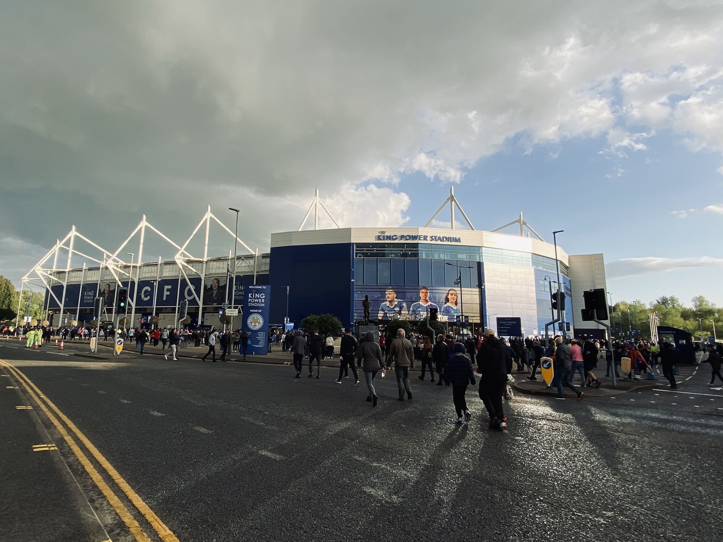Say nothing and carry a little stick: Leicester City’s management are on different pages