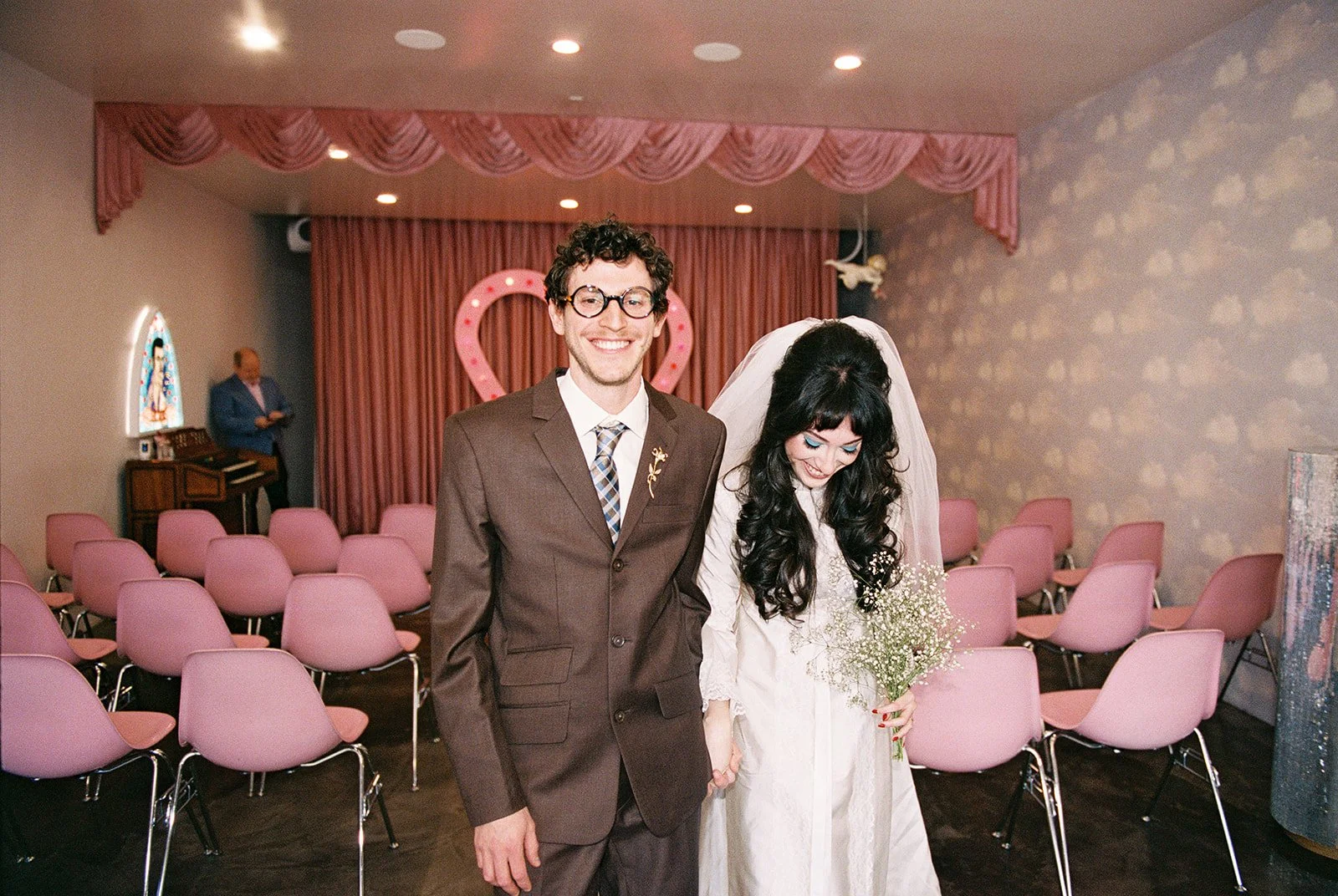 katrina-and-emmanuele-60s-inspired-elopement-sure-thing-chapel-35mm-film-cruz-valentin-photography (17).jpg