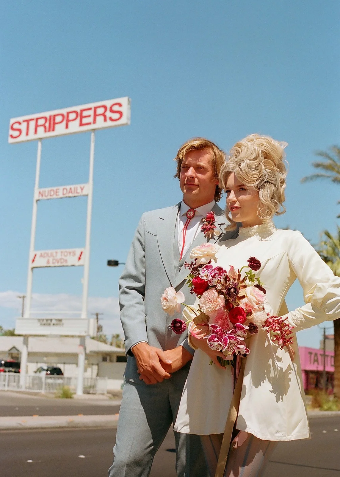 How to Plan a Vintage Vegas Wedding in Las Vegas