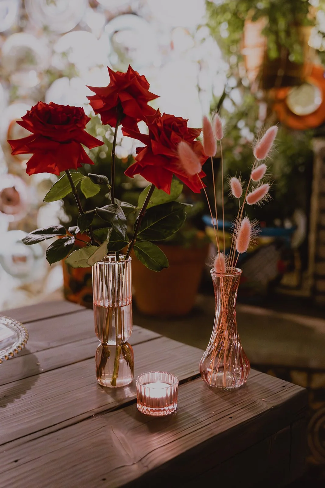 Florals and candles o0n a table at Park on Fremont.