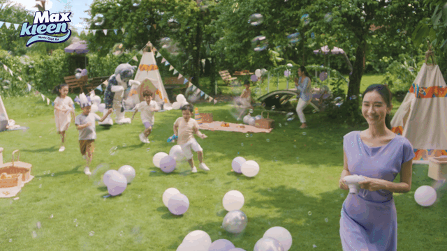 Maxkleen Summer_V1-0002.gif