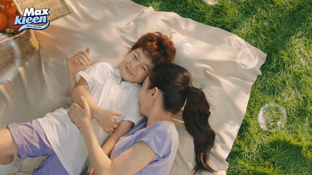 Maxkleen Summer_V1-0007.gif