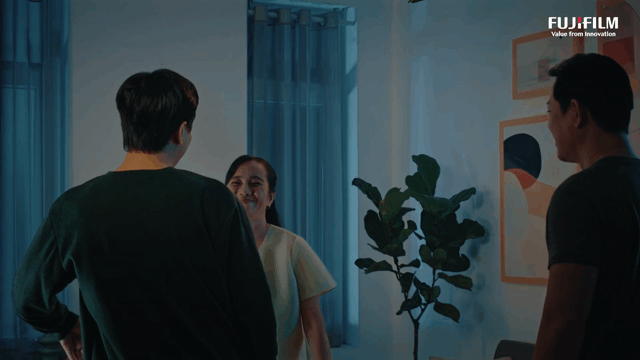 FUJIFILM_V1-0015.gif