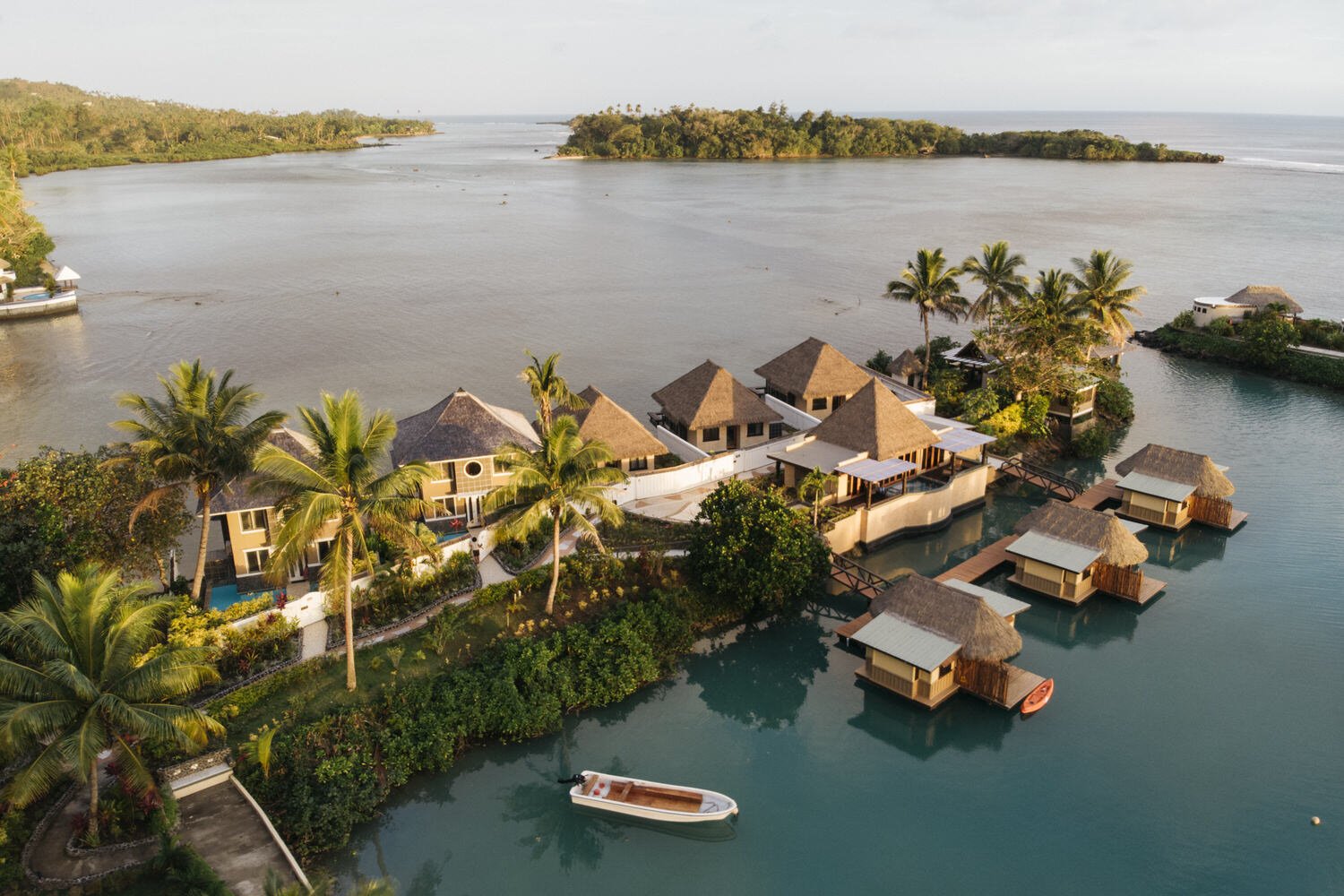 AJ-Fiji-Resort0107.jpg