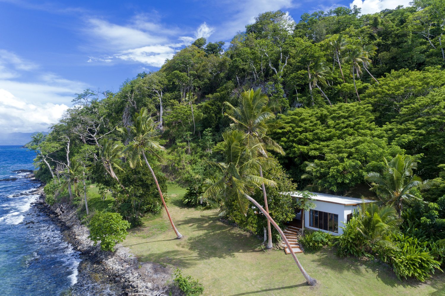 Fiji+Resort+-+Couples+Accommodation+-+Royal+Retreat+-+Honeymoon+-+The+Remote+Resort10.jpg