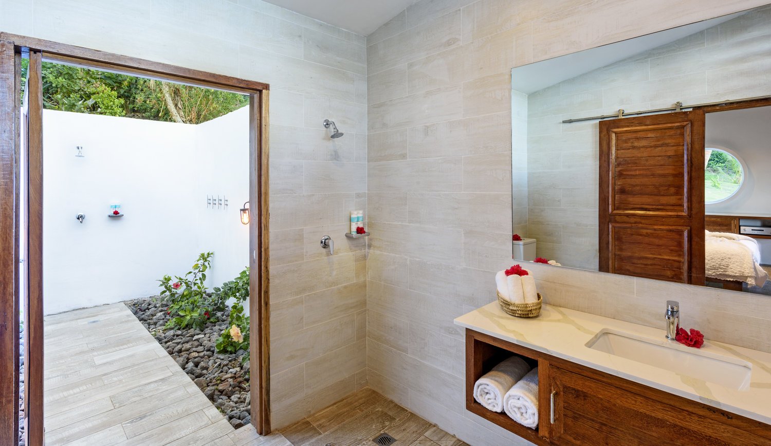 Fiji+Resort+Family+Accommodation+Luxury+Bathroom.jpg