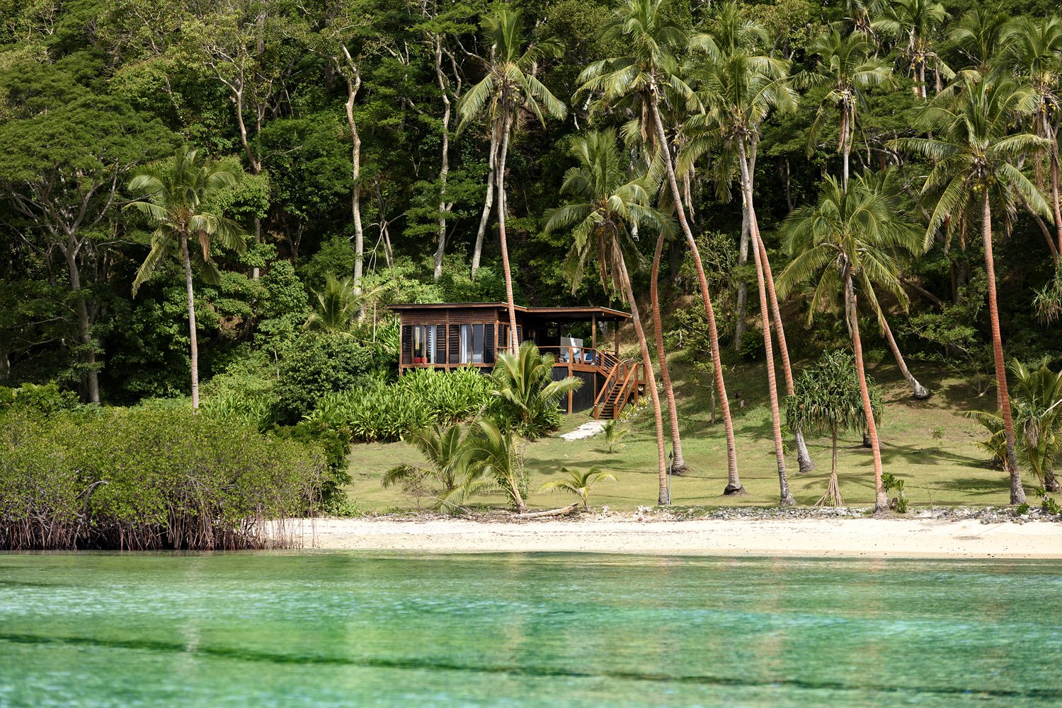 Fiji+Resort+Oceanfront+Villa+Private+Pool+Remote1.jpg