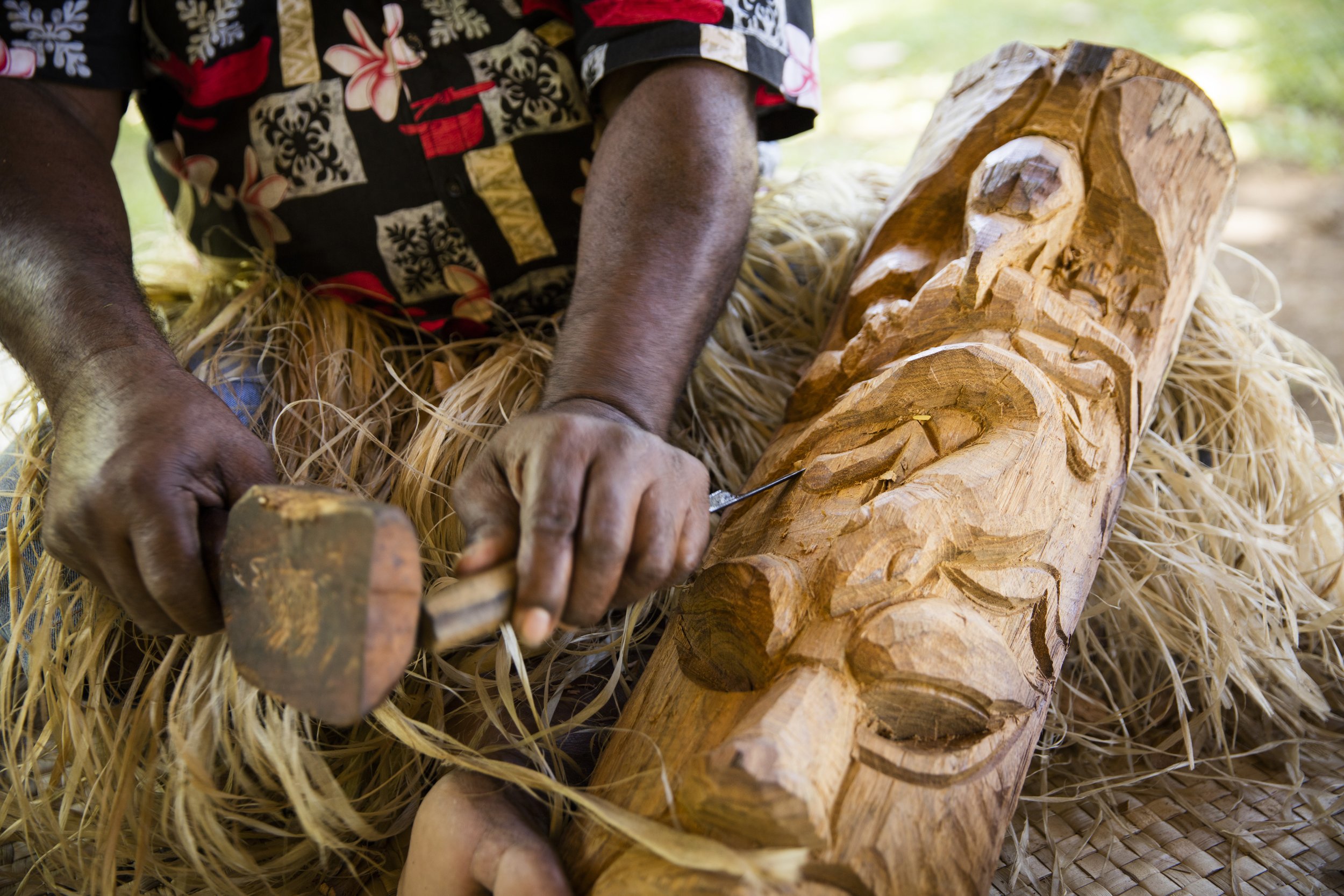 outrigger-fiji-beach-resort-wood-carving1.jpg