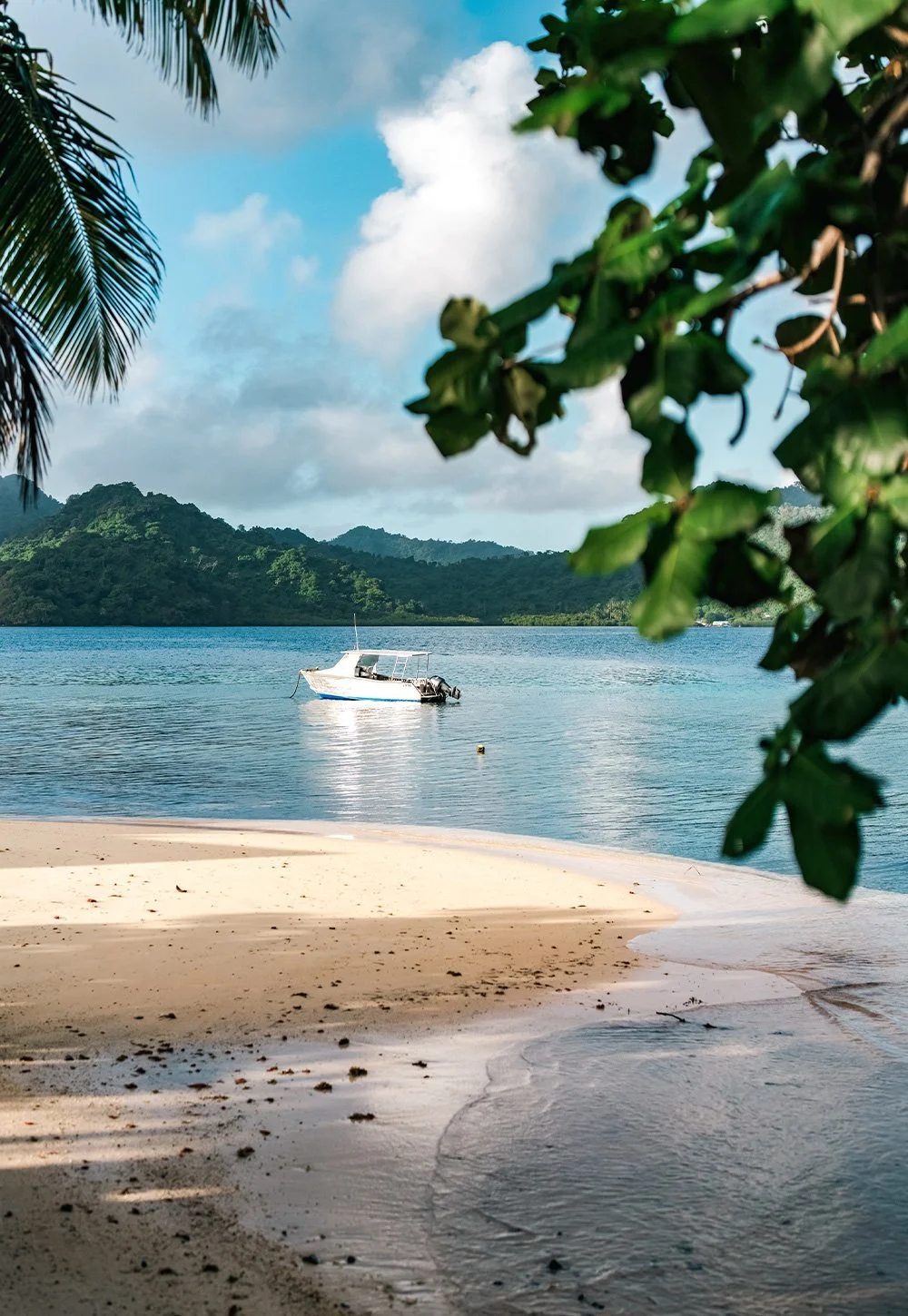 matangi-resort-island-life-boat-anchored.jpg