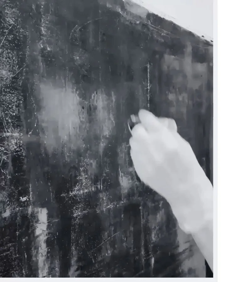 January Studio Notes 3

Inside

Some beginnings
freedom of first layers
No plans
No expectations

Others
A path chosen
creating areas of light
then taking time 
to notice the less obvious
in the shadows

Outside

A week of wind and rain
An early morn