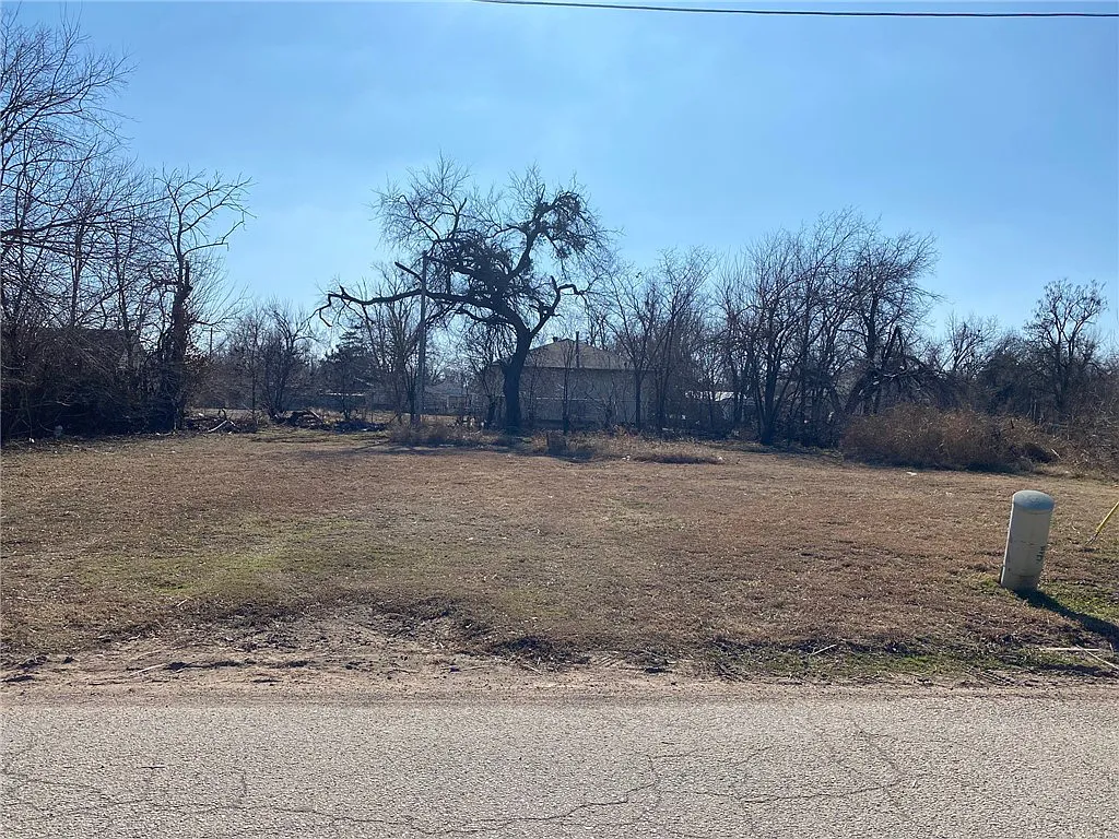 Megan Bunger Realty 222 SE 17th St. Oklahoma City, OK