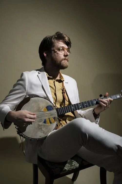 Tiny Porch Concerts proudly presents: Taylor Ashton with The Dales