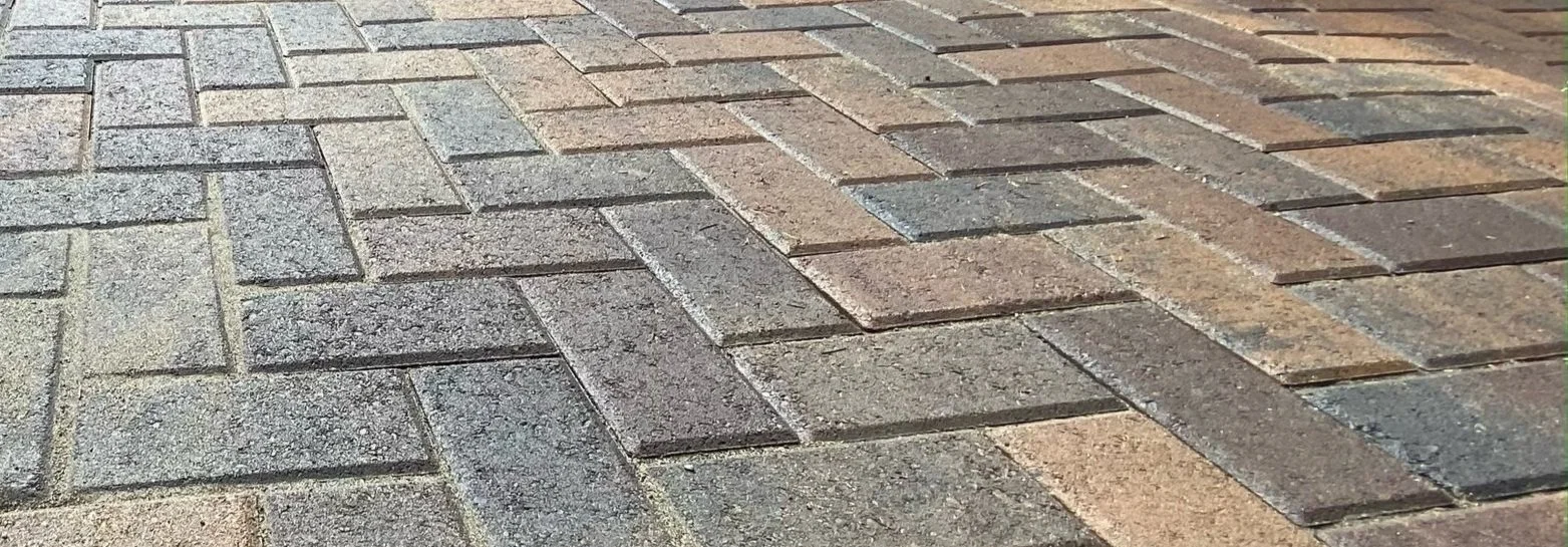 Redmond paver hardscaping for patios, walkways, and driveways 