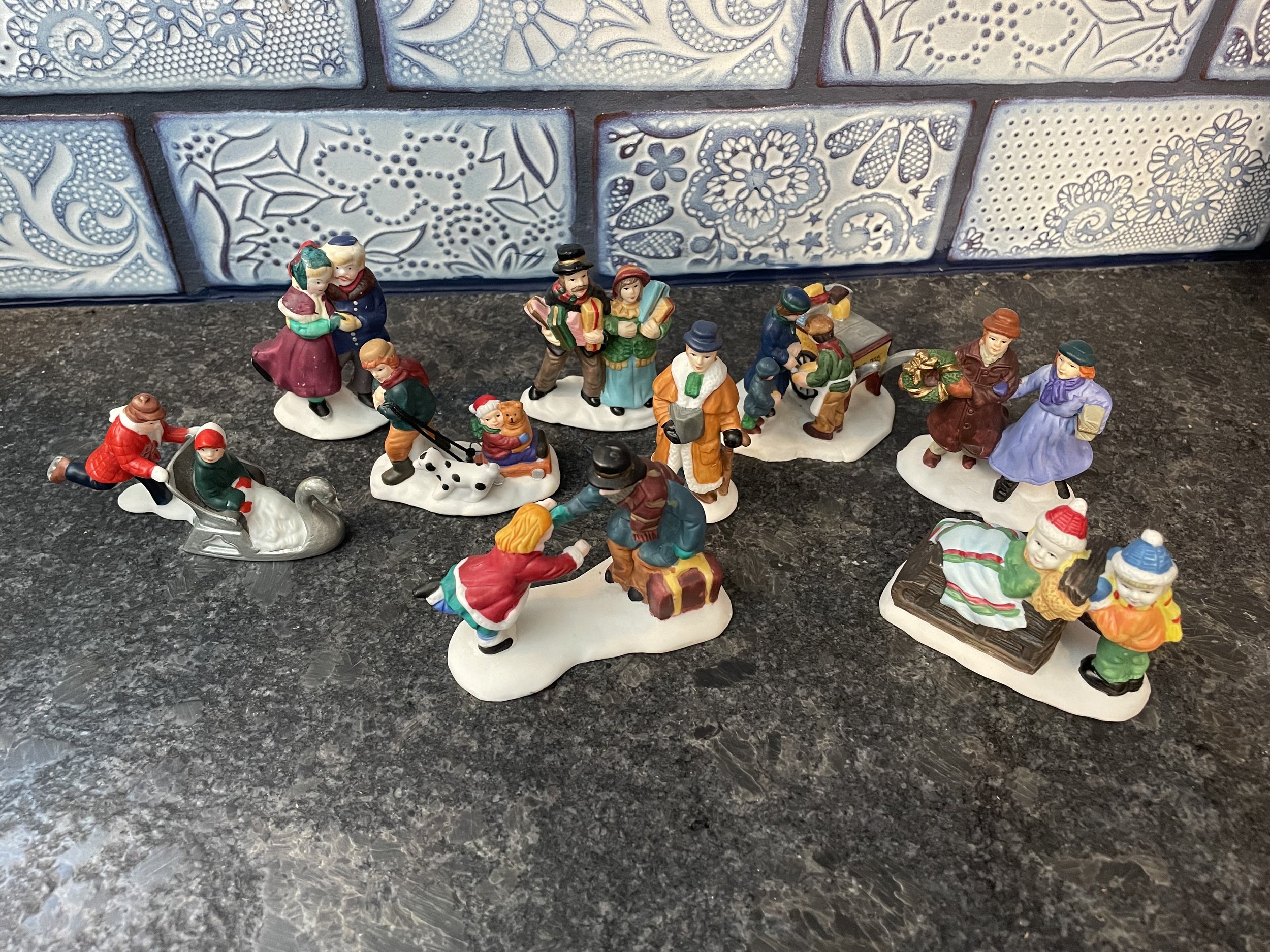 Victorian Village Collectibles People