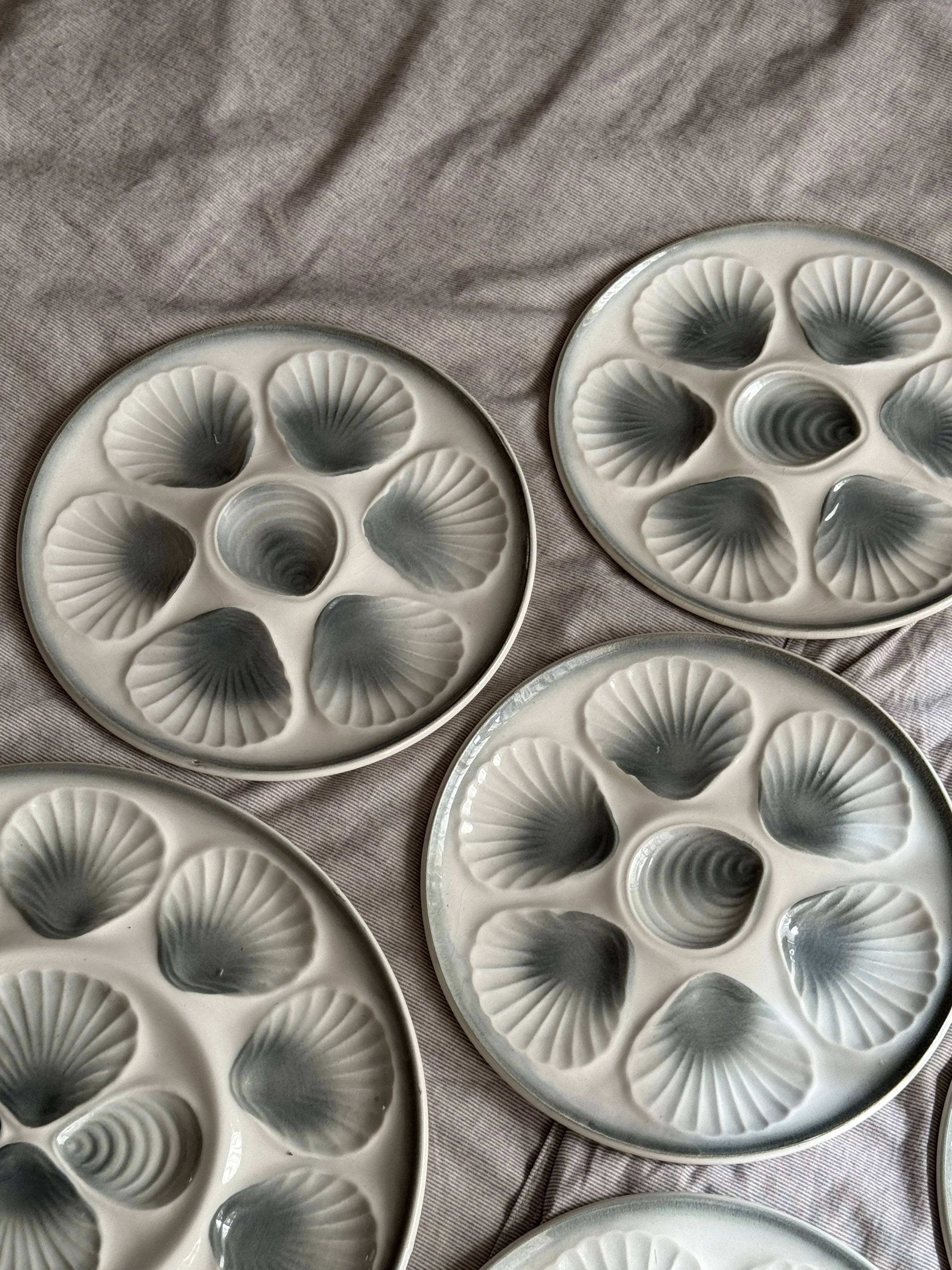 Moulin des Loups Oyster Plates