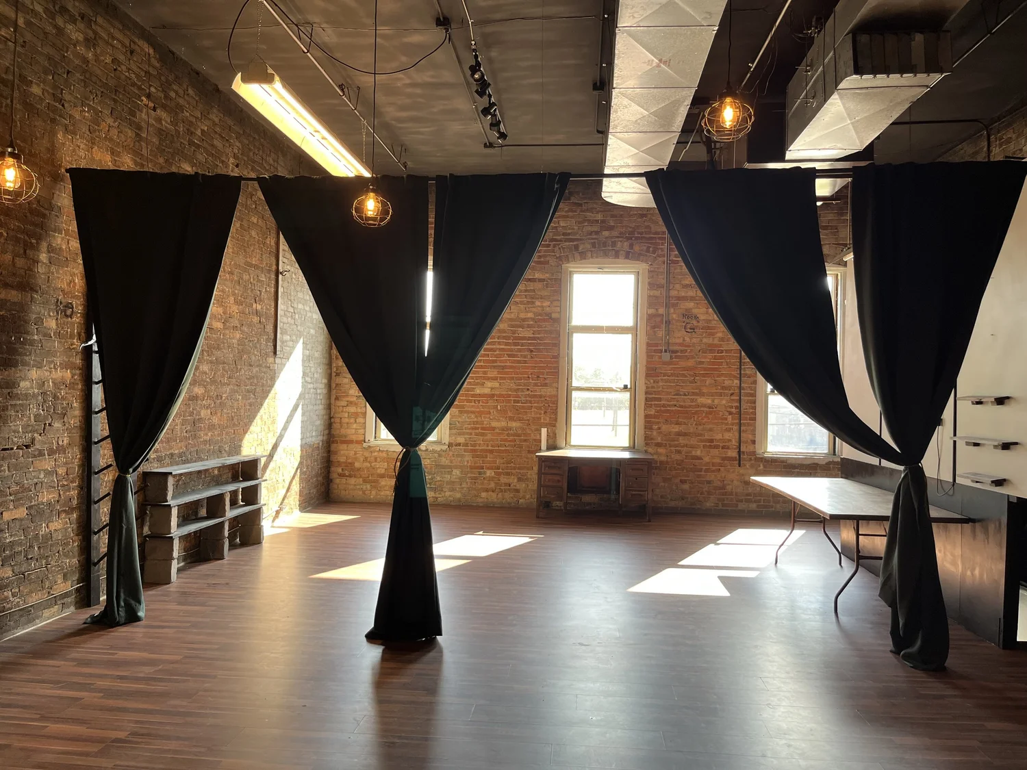 The Carriage Factory — Art 634