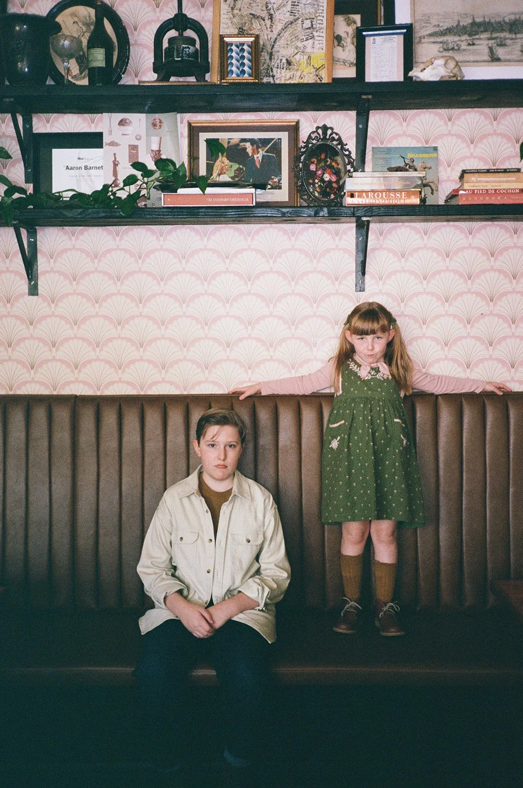 lifestyle-family-photo-film-restaurant-kids-portland-oregon.jpg