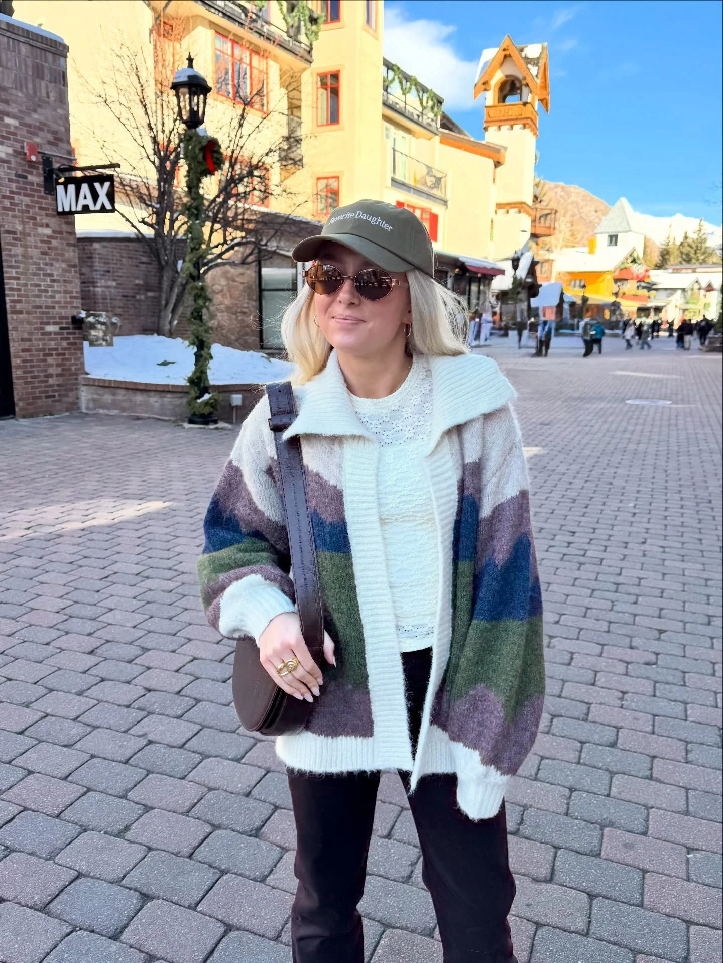 It&rsquo;s really ok to have a favorite daughter&hellip; hat!

#vailvalleystyled #vailcolorado #shopsmall #favoritedaughter