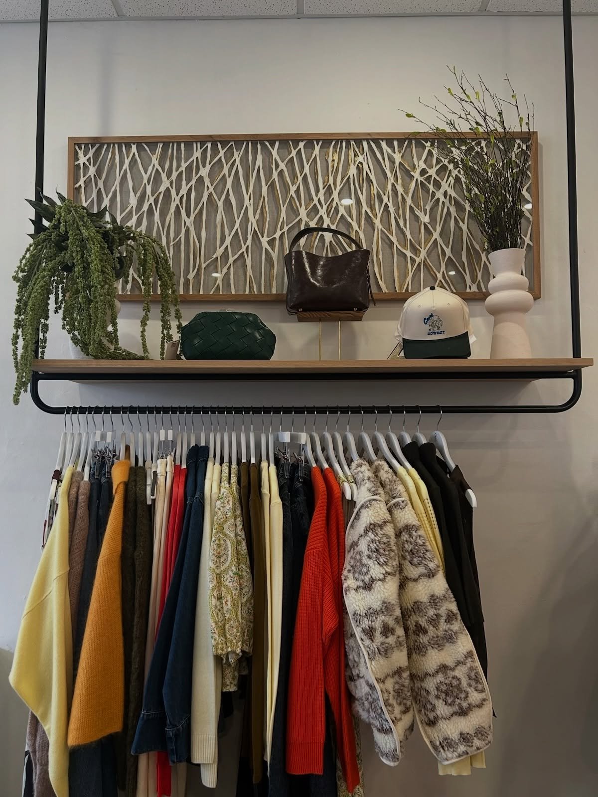 Just a little dump of the current store vibes 🖤

#shopsmall #denvershopping #currently #winterfashion #springstyle