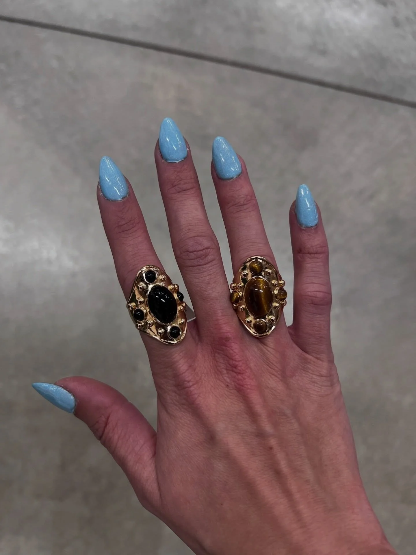 Bling Ring ✨

#bling #ring #blingring #shopsmall #denvershopping