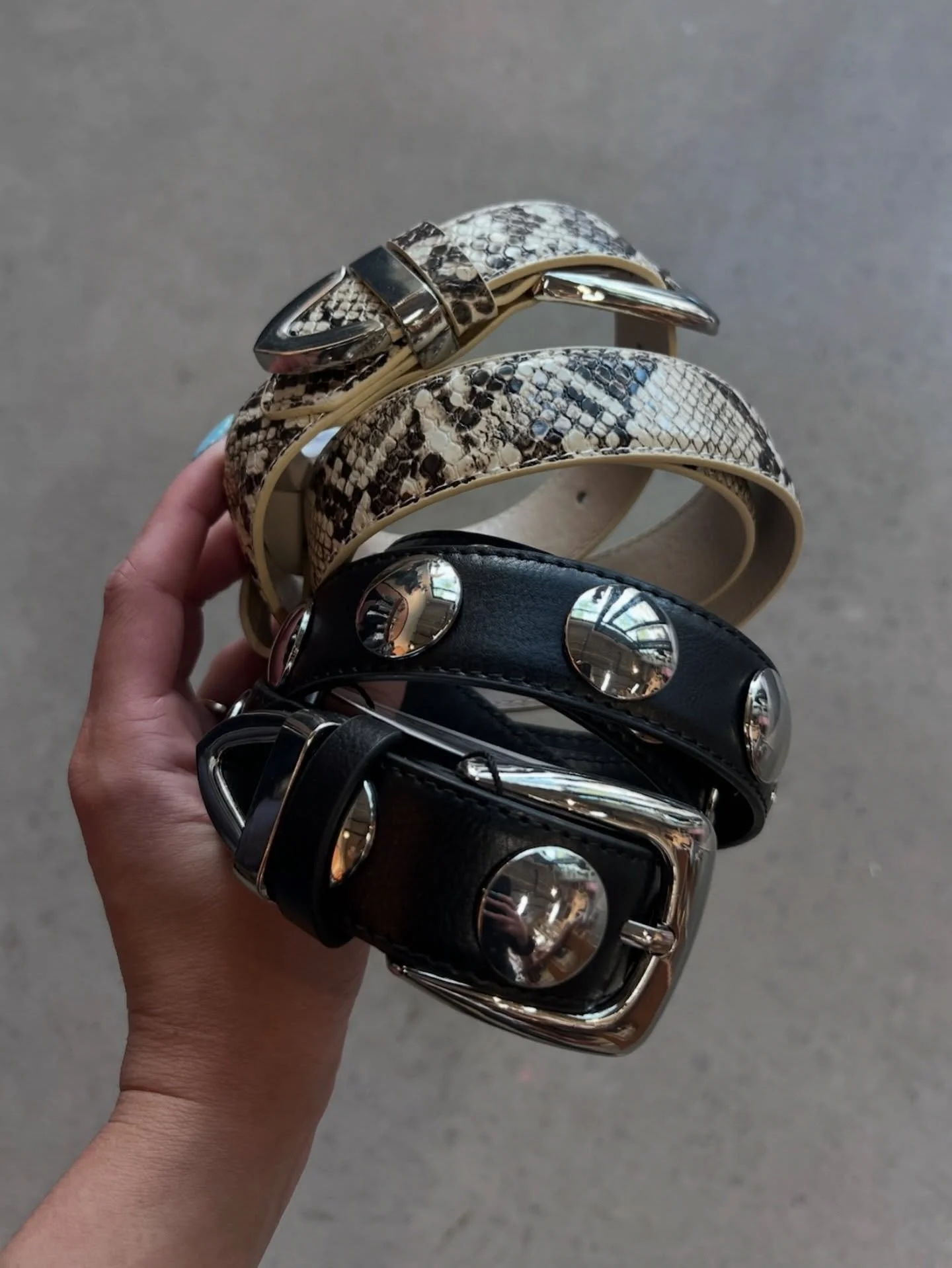 Wear em both at the same time 🖤

#beltbuckle #coachellastyle #outfitinspo #denvershopping