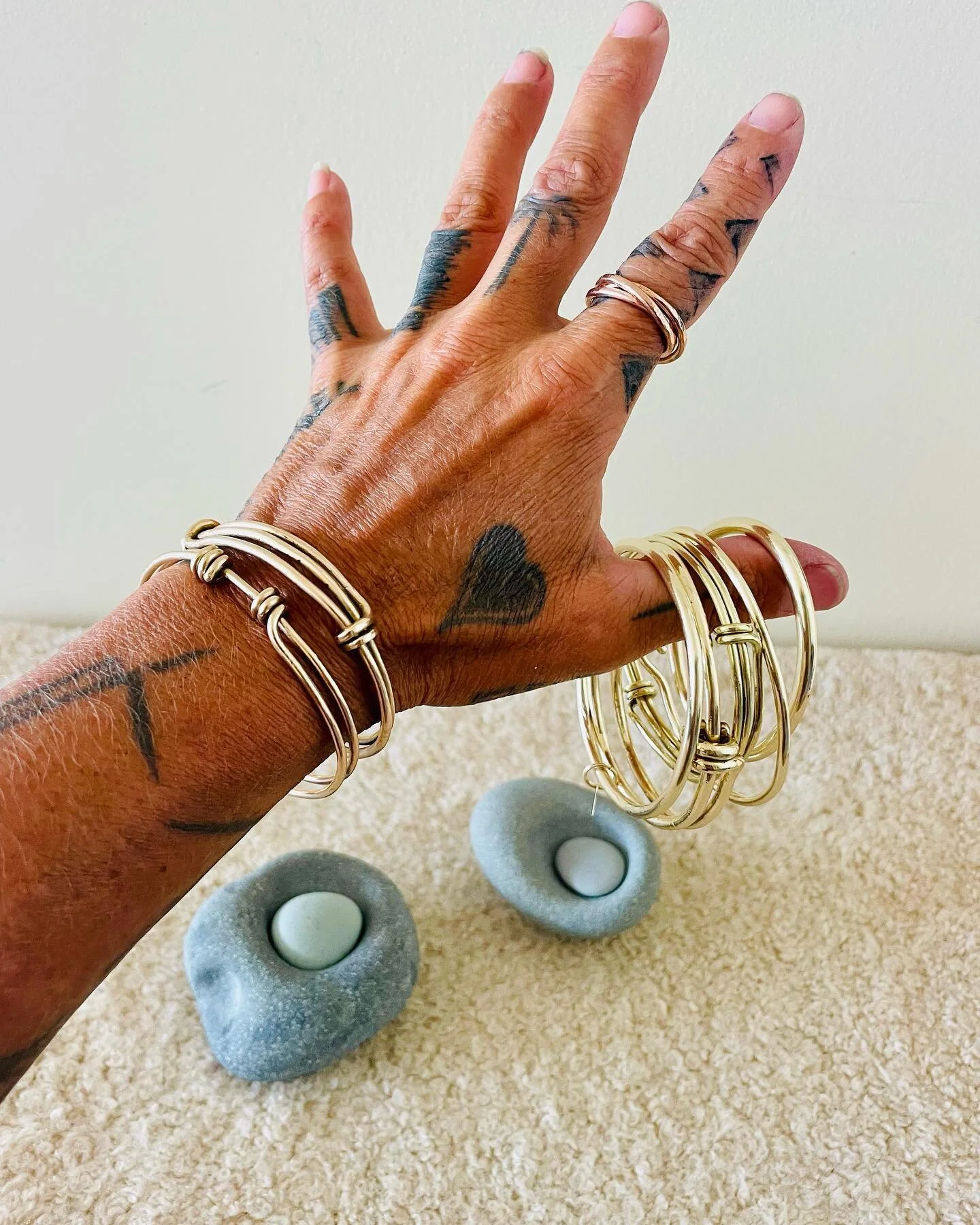 which two? 💛🌙☀️⚡️